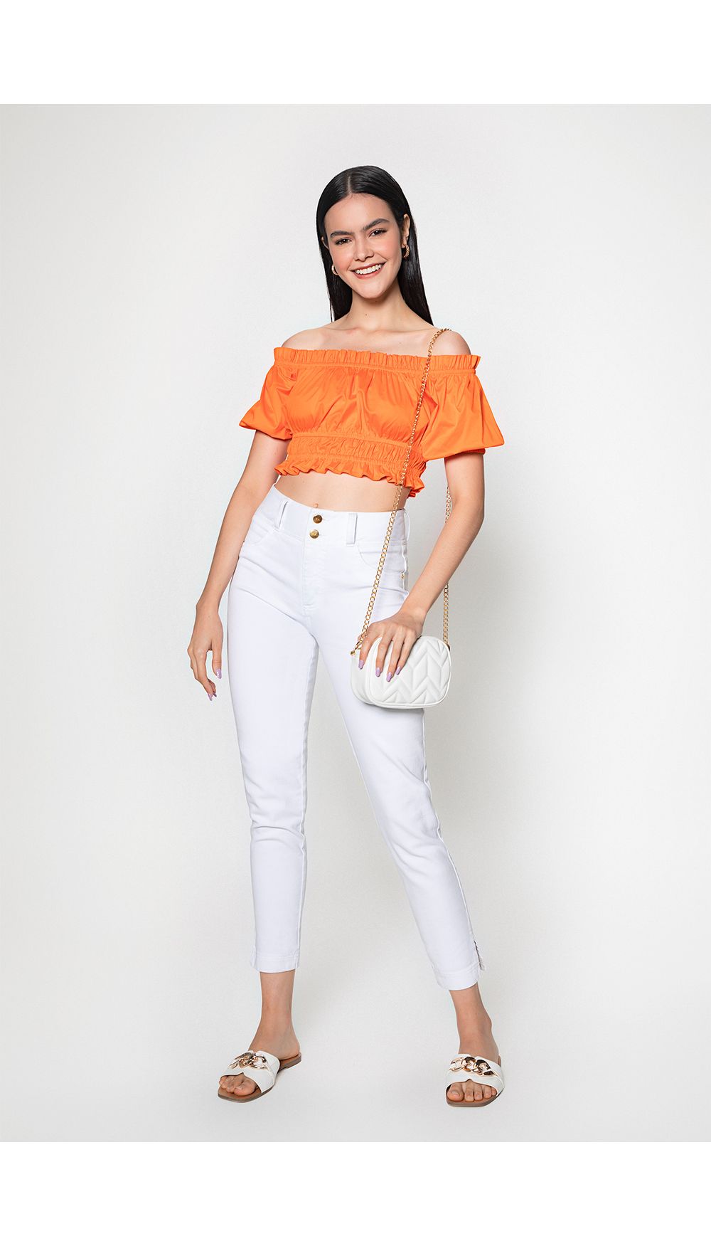 Blusa de hombro con detalle zurcido