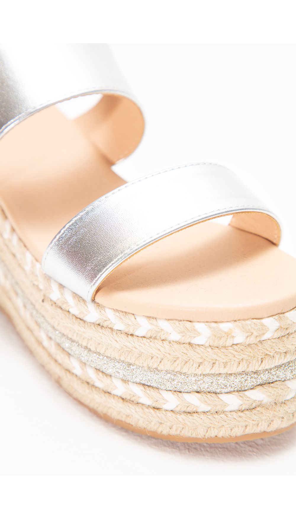 Sandalia plataforma con lurex en suela