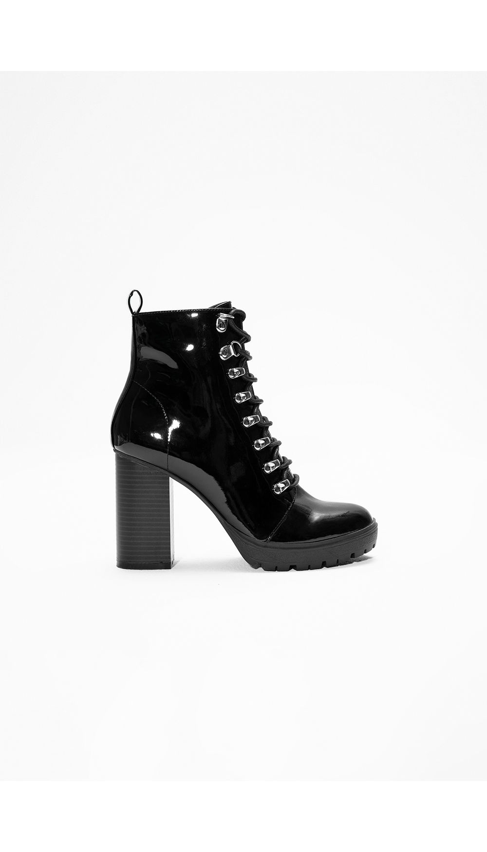 Botin tipo track en  charol