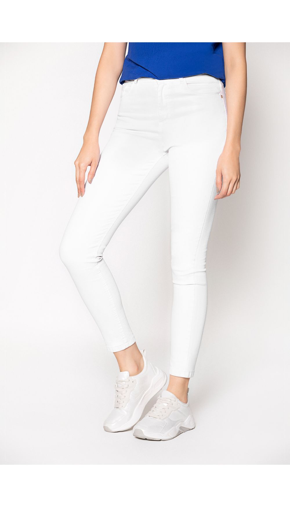 Jean skinny blanco tiro alto.