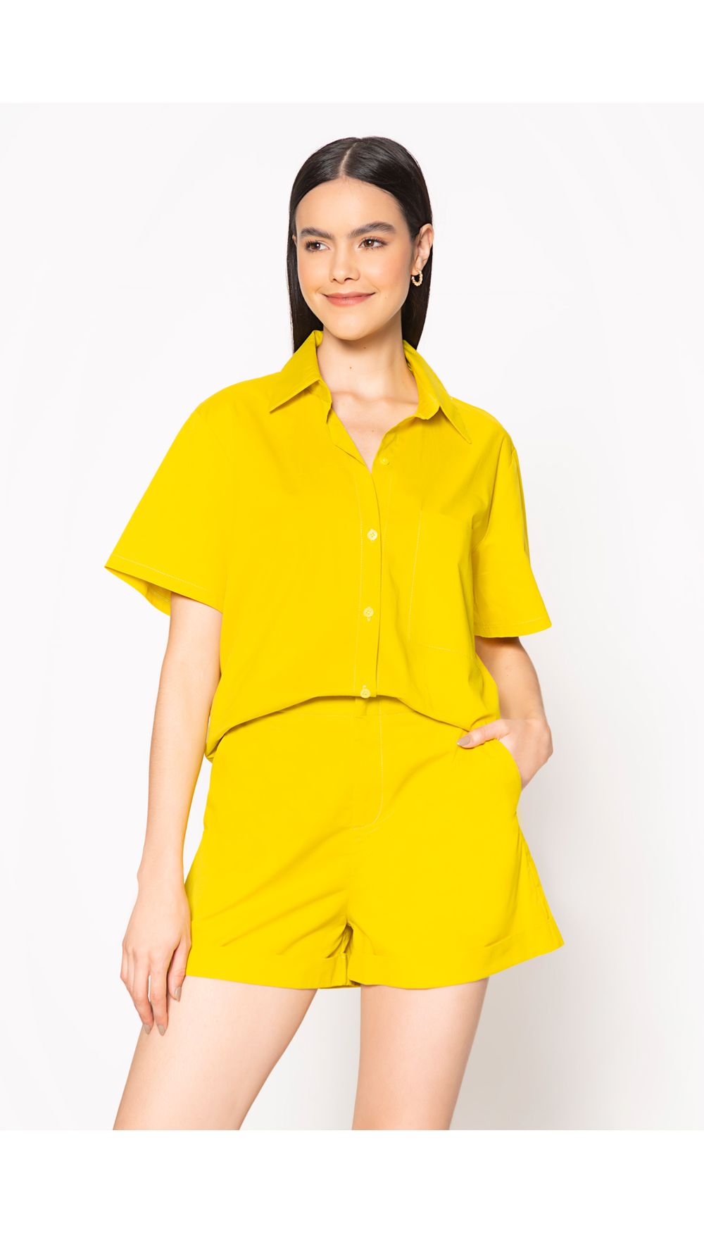 Conjunto camisa manga corta y short