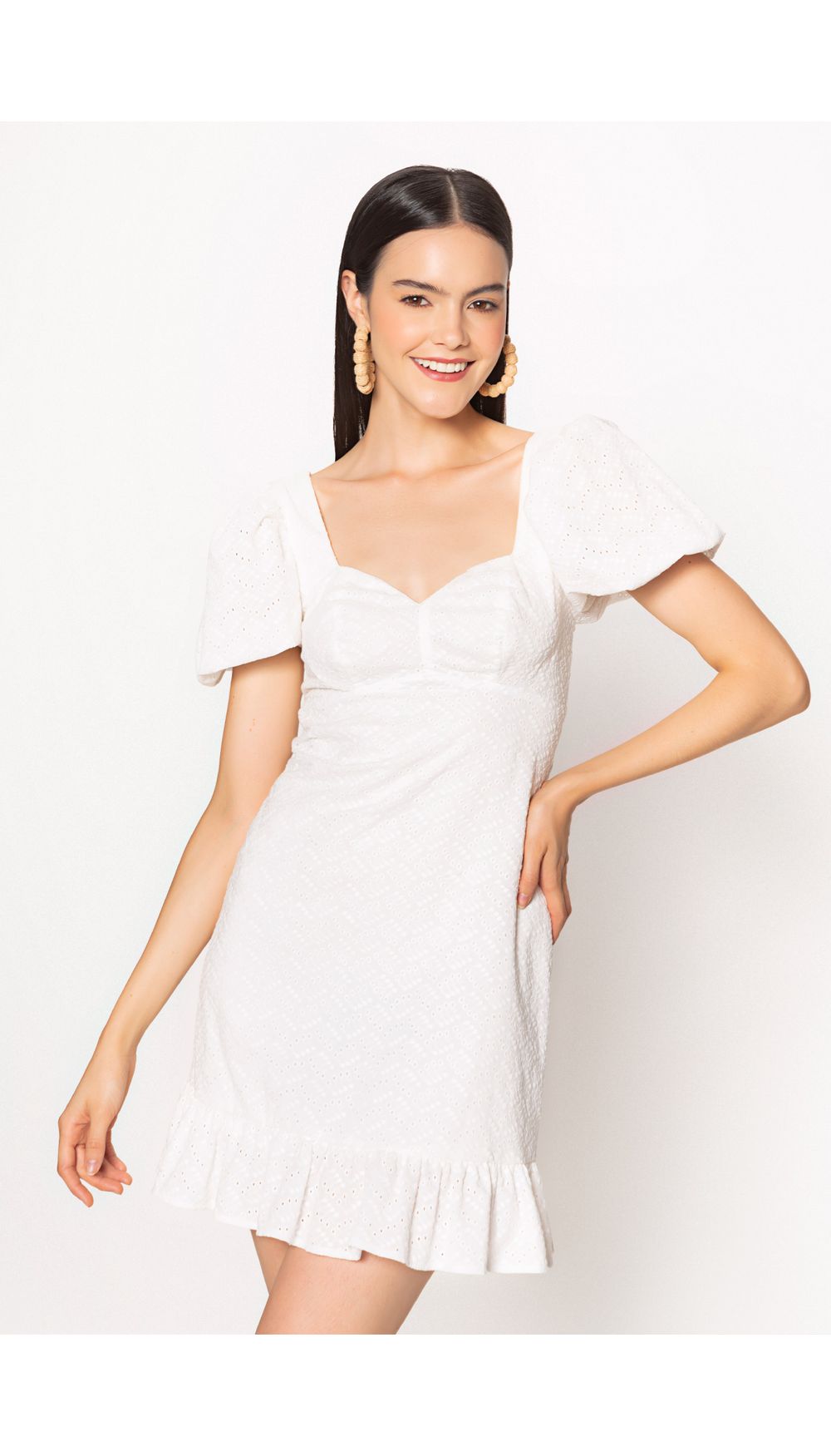 Vestido corto manga corta con volumen