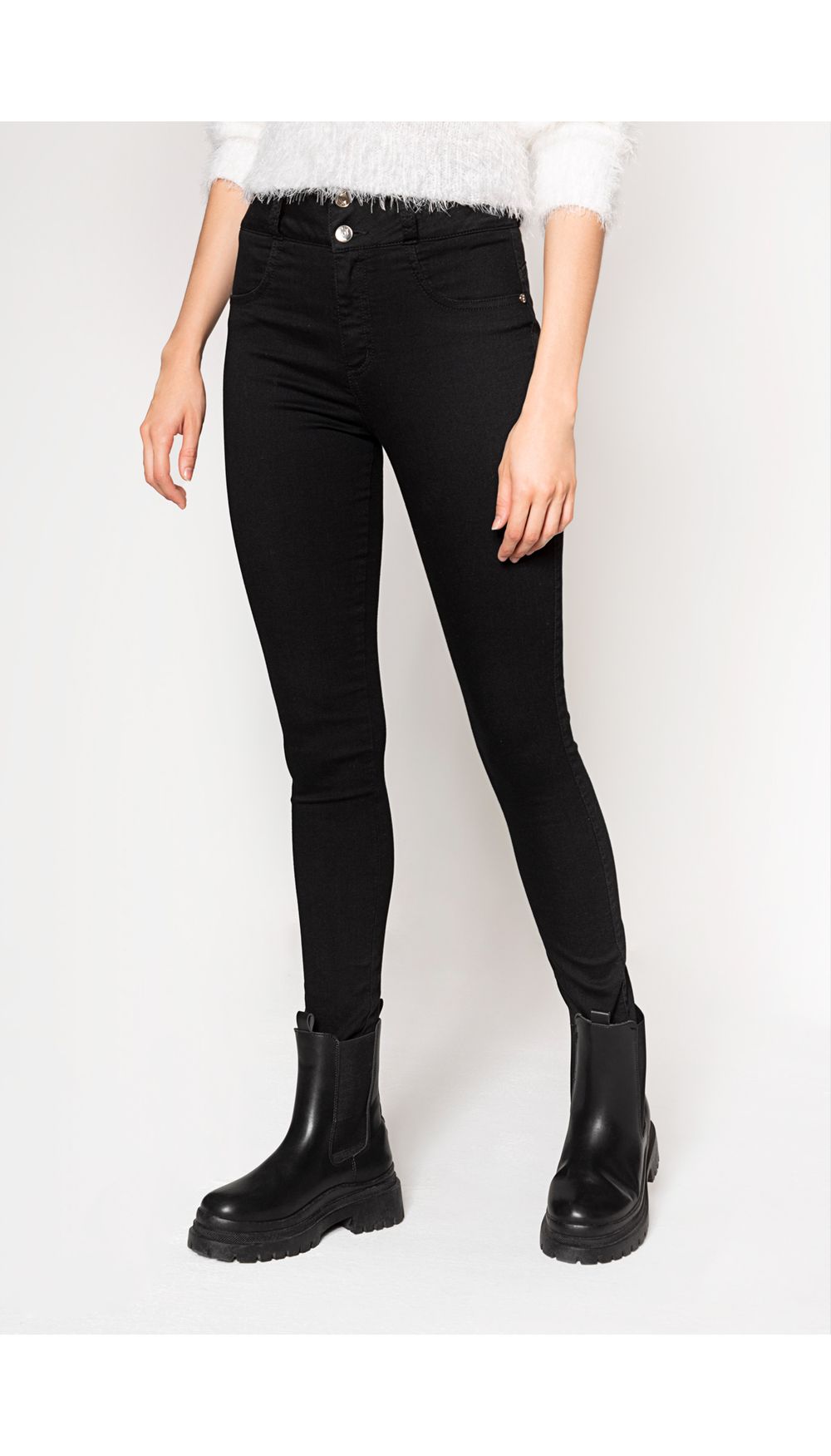 Jean skinny  sin bolsillos tiro alto.