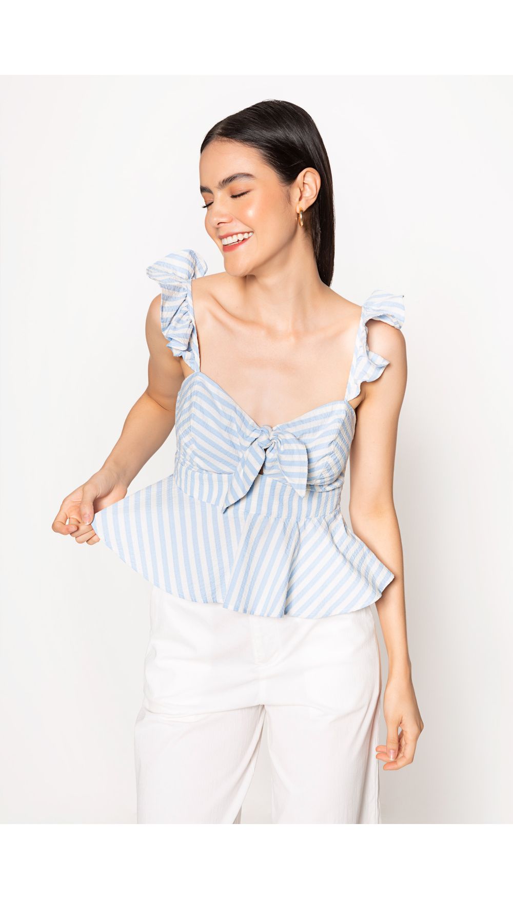 Blusa de tiras con volumen con peplum y