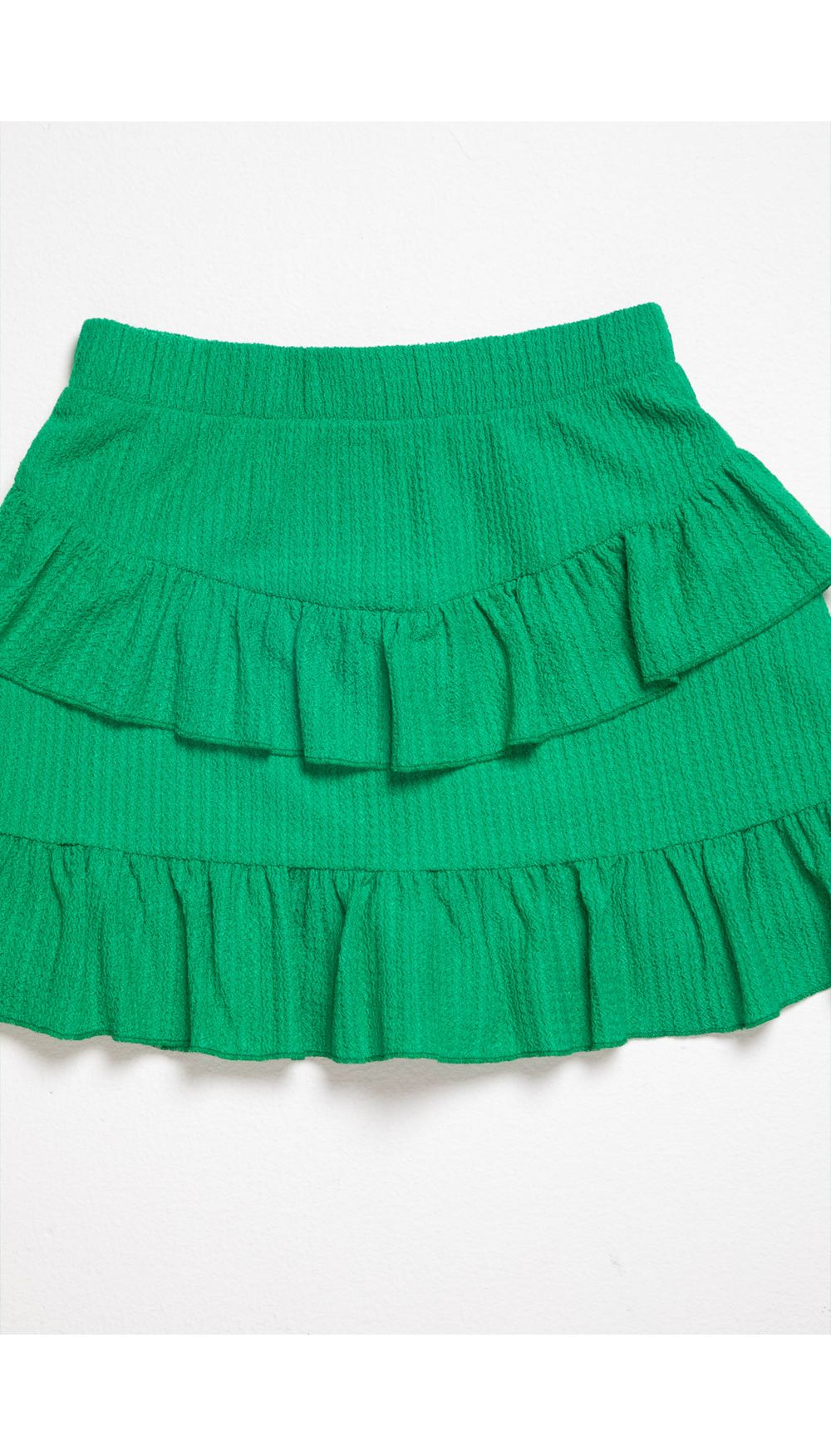 Falda short para niña en tiempos