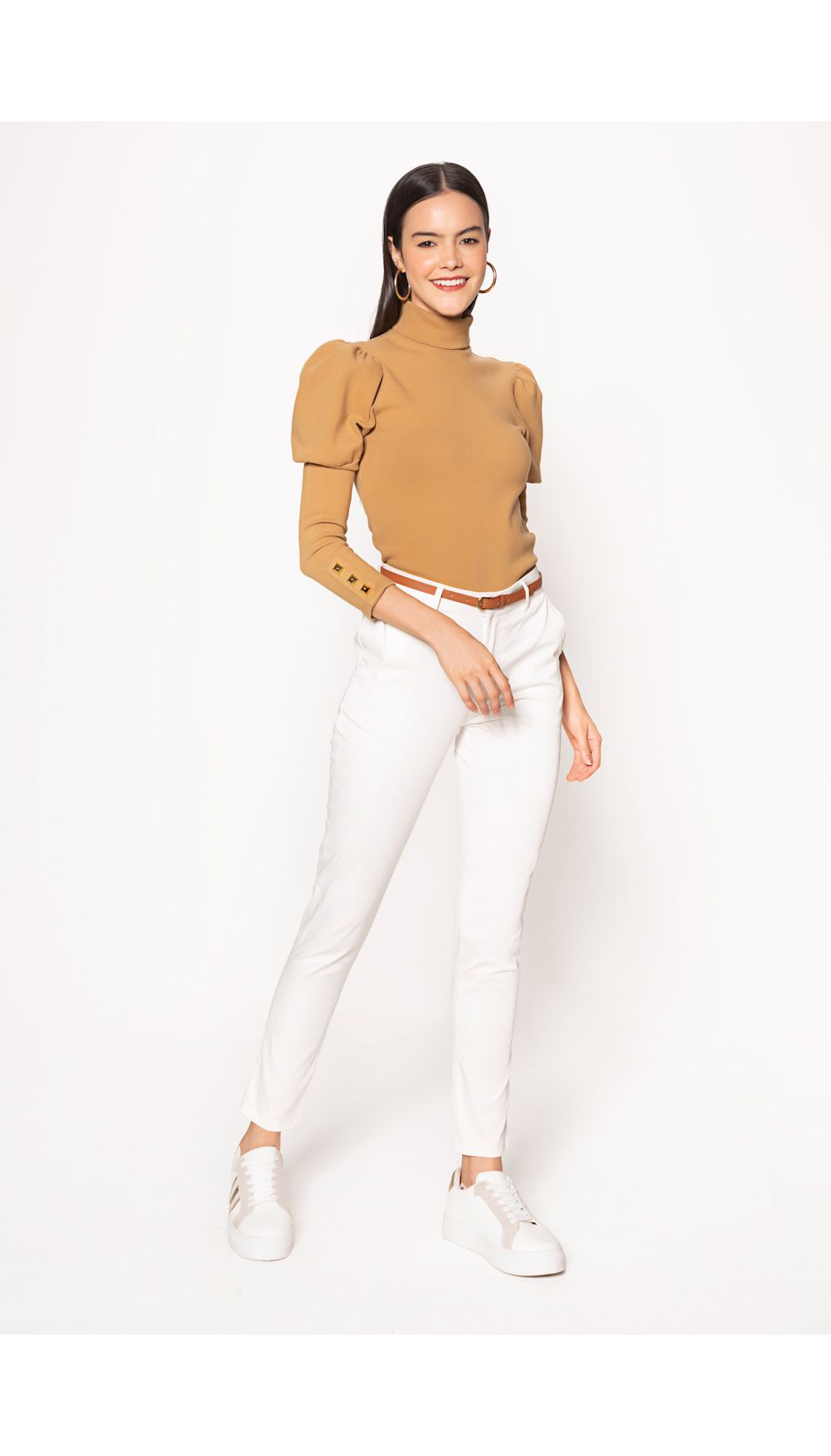 Pantalón chino básico.