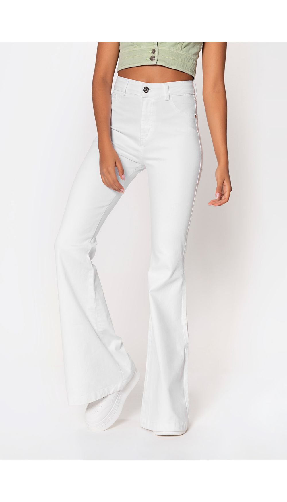 Jean bota campana tiro alto blanco basic