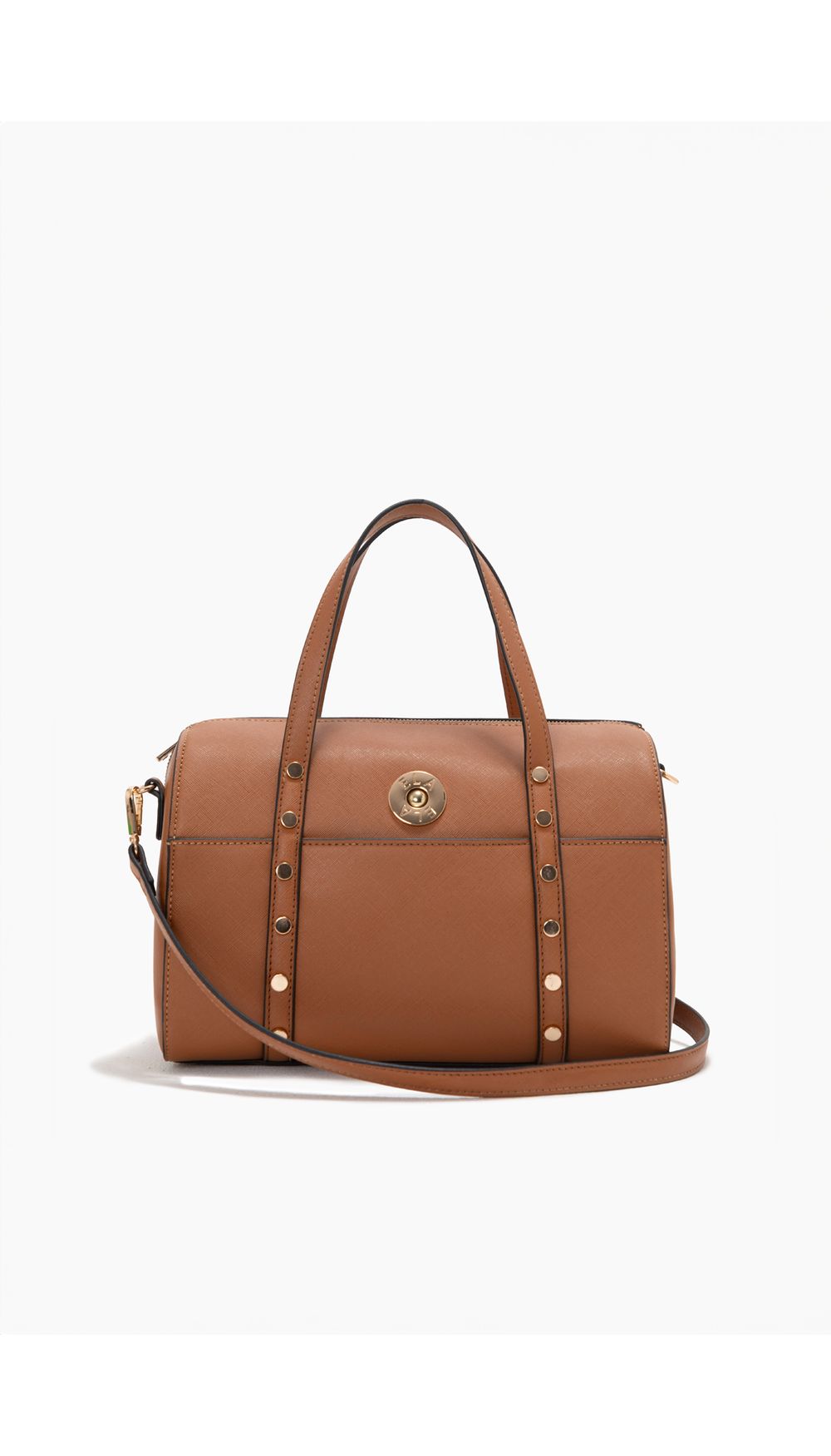 Bolso tipo baúl con taches y logo