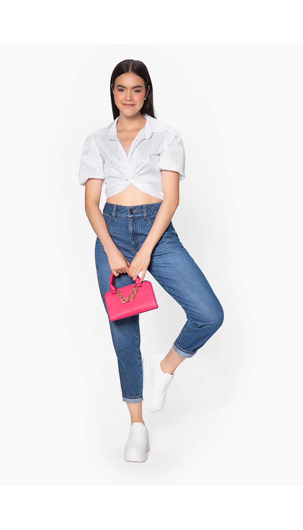 Blusa crop entorchada con manga corta