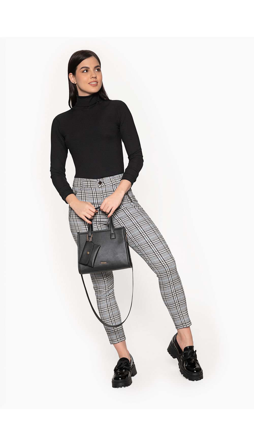 Blusa manga larga y cuello alto
