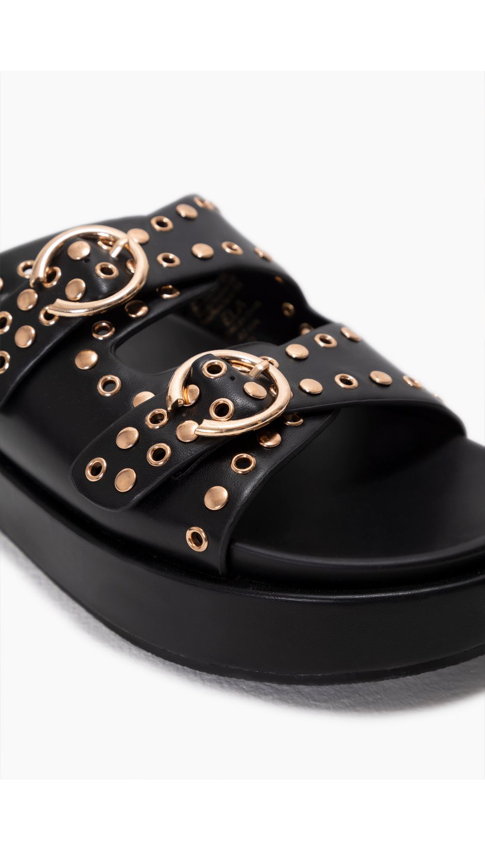 Sandalia chunky  con taches