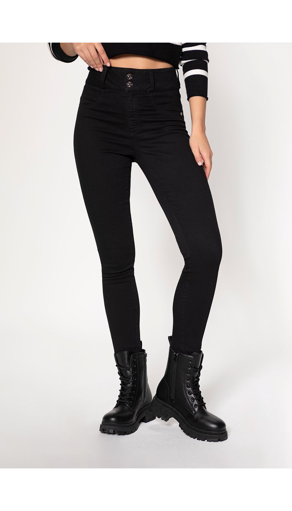 Jean skinny  sin bolsillos tiro alto.
