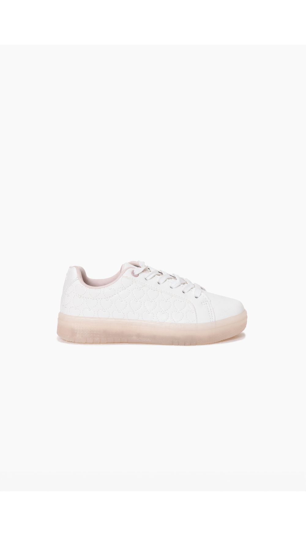 Tenis con corazones y suela renovada