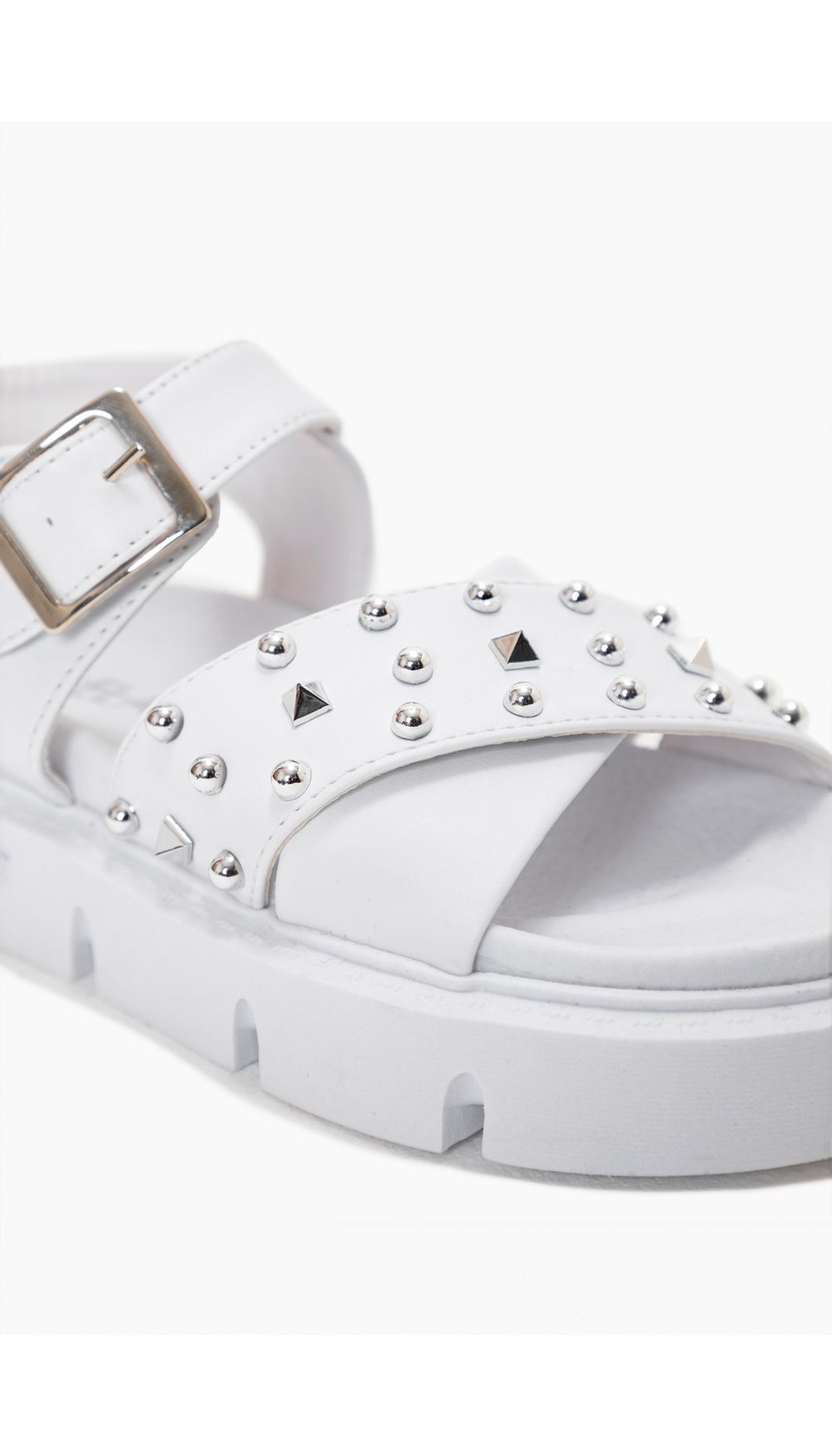 Sandalia chunky con taches