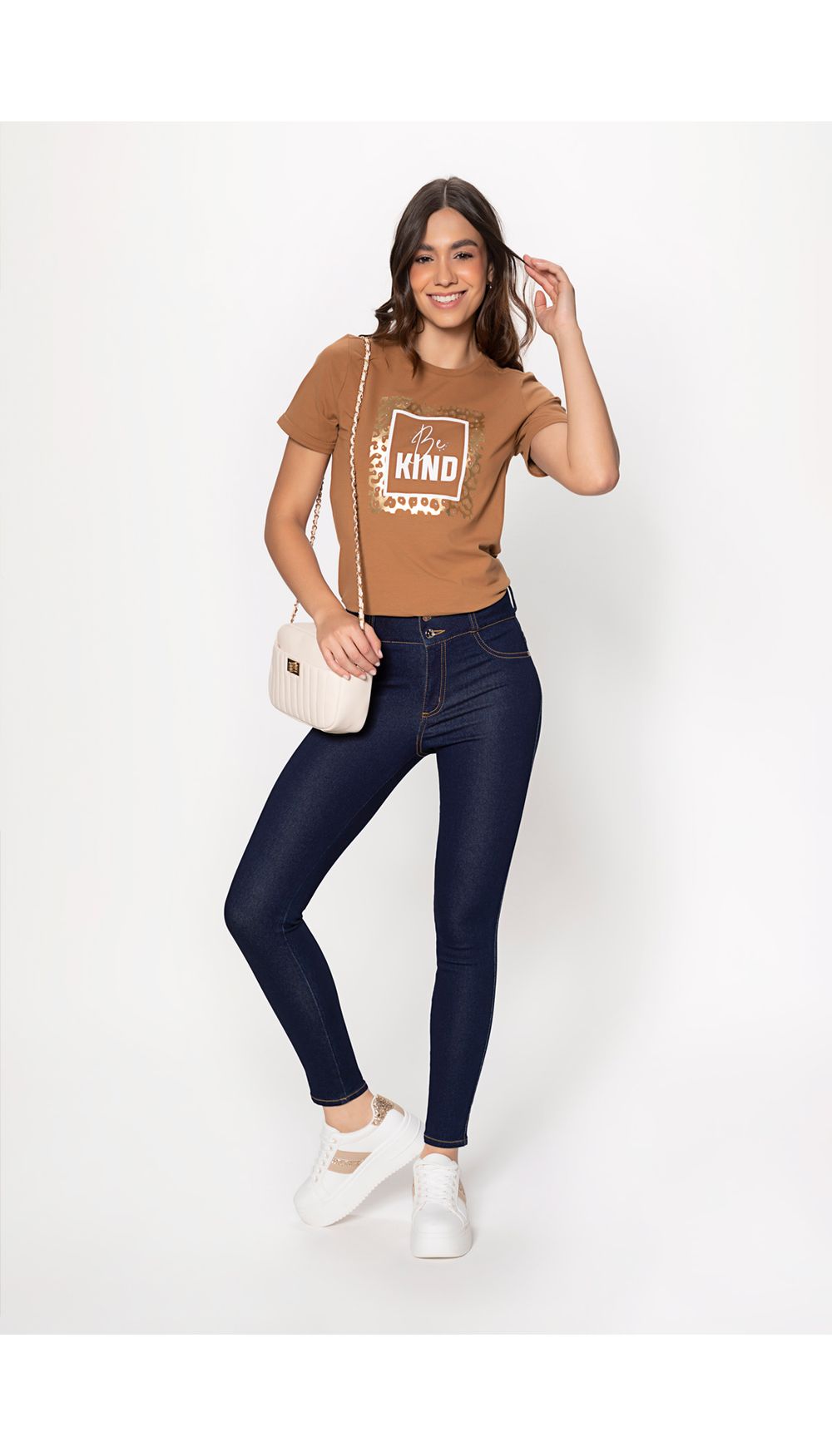 Jean skinny  sin bolsillos tiro alto.