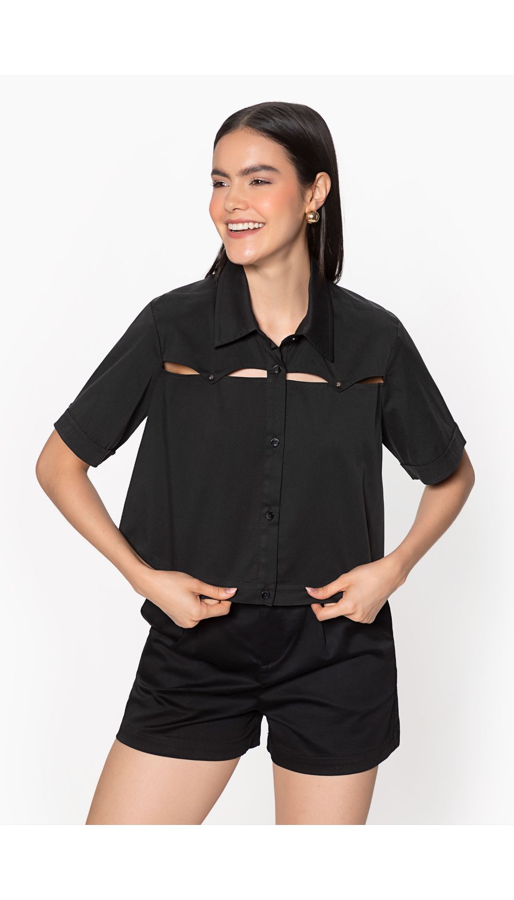 Blusa manga corta camisera con cortes en