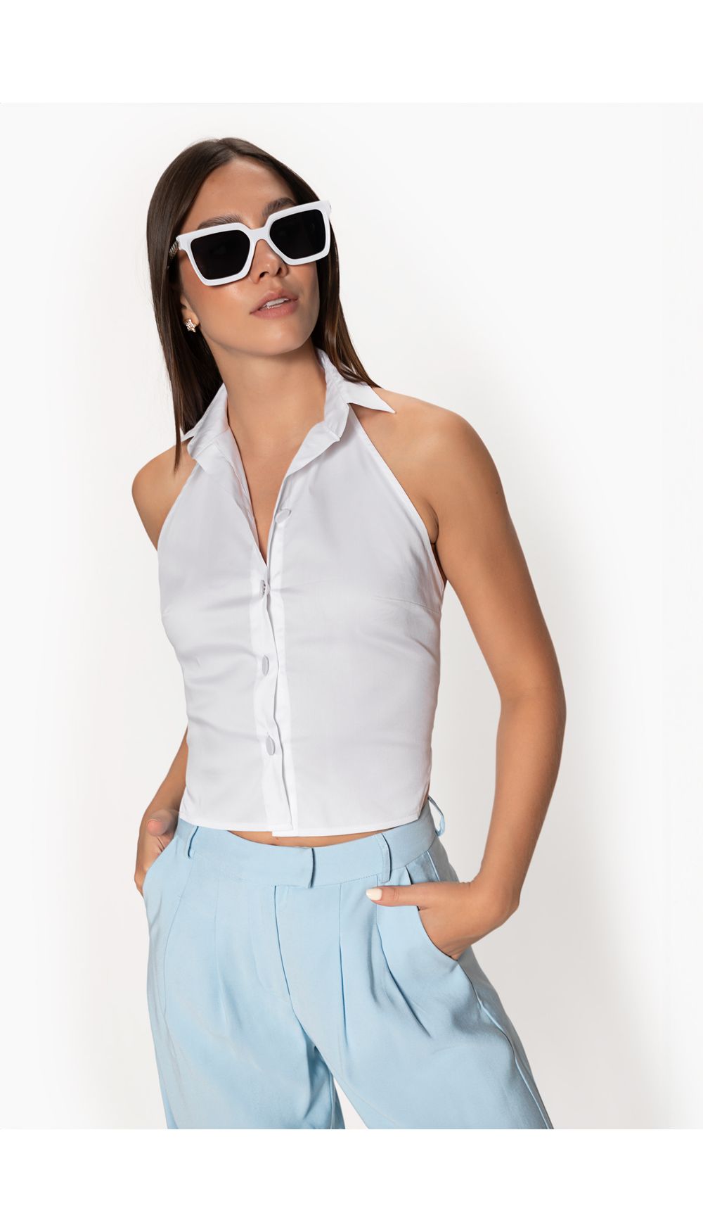 Blusa dama con cuello camisero halter