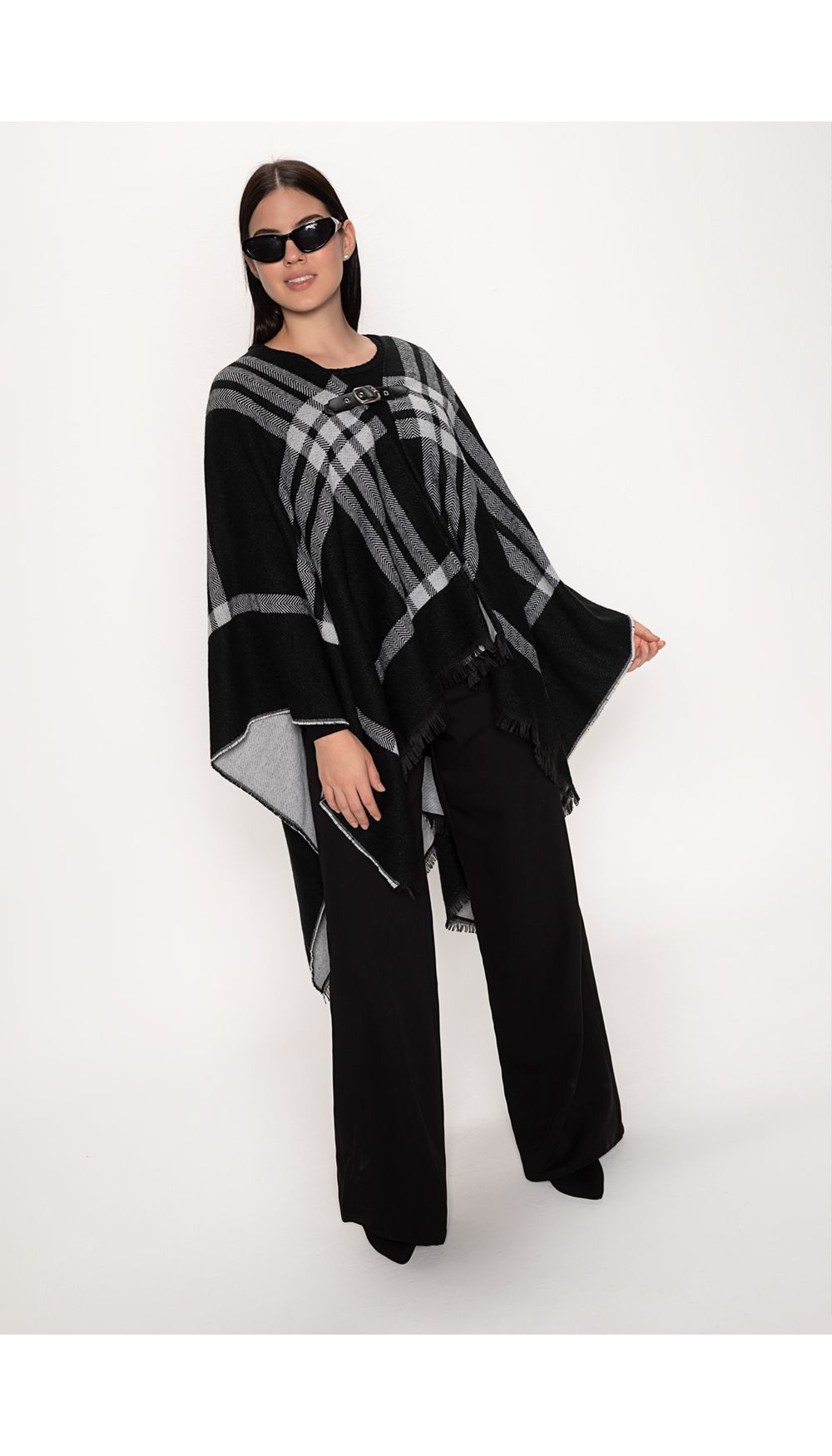 Poncho tejido para mujer