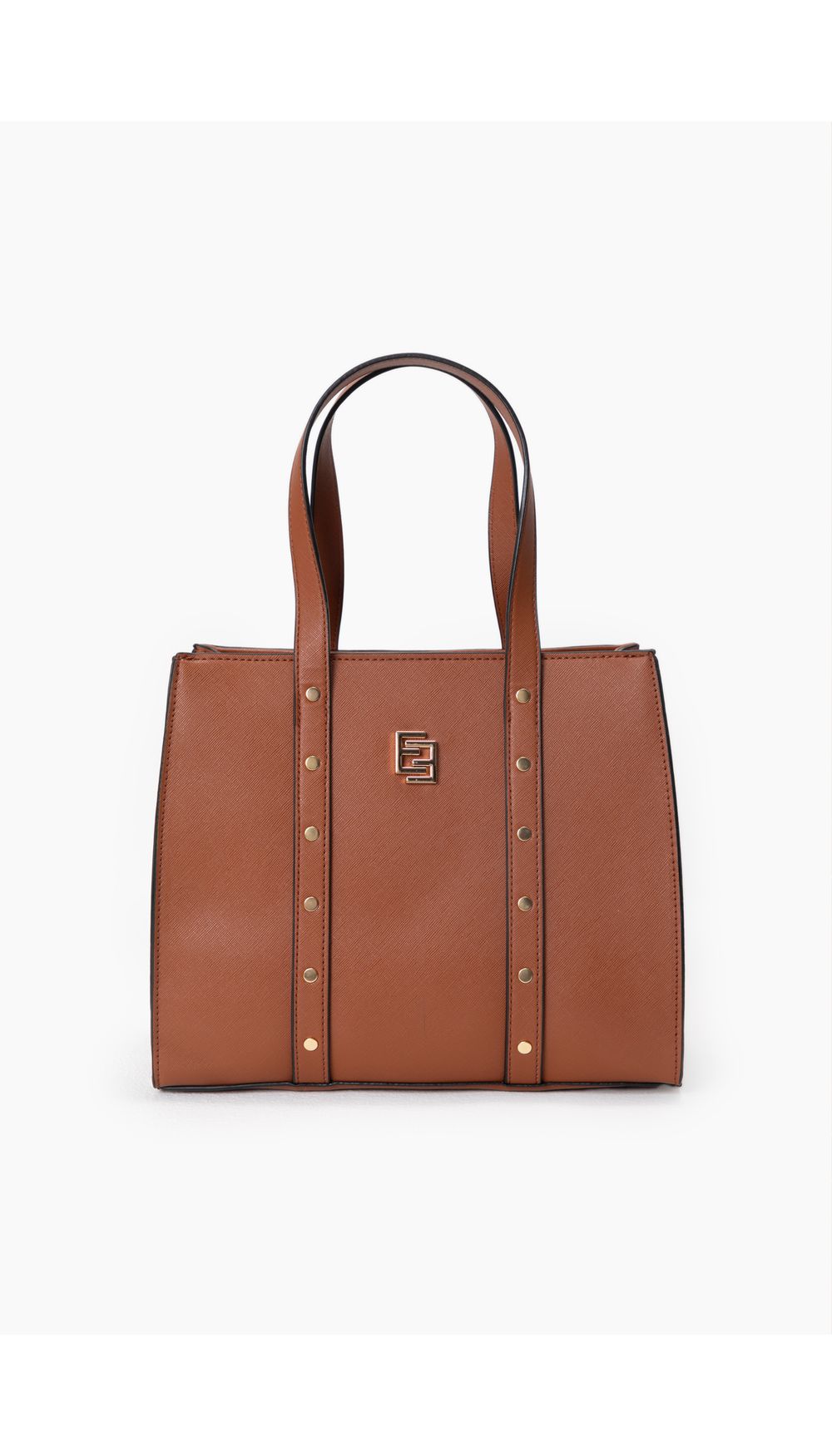 Bolso con logo y taches