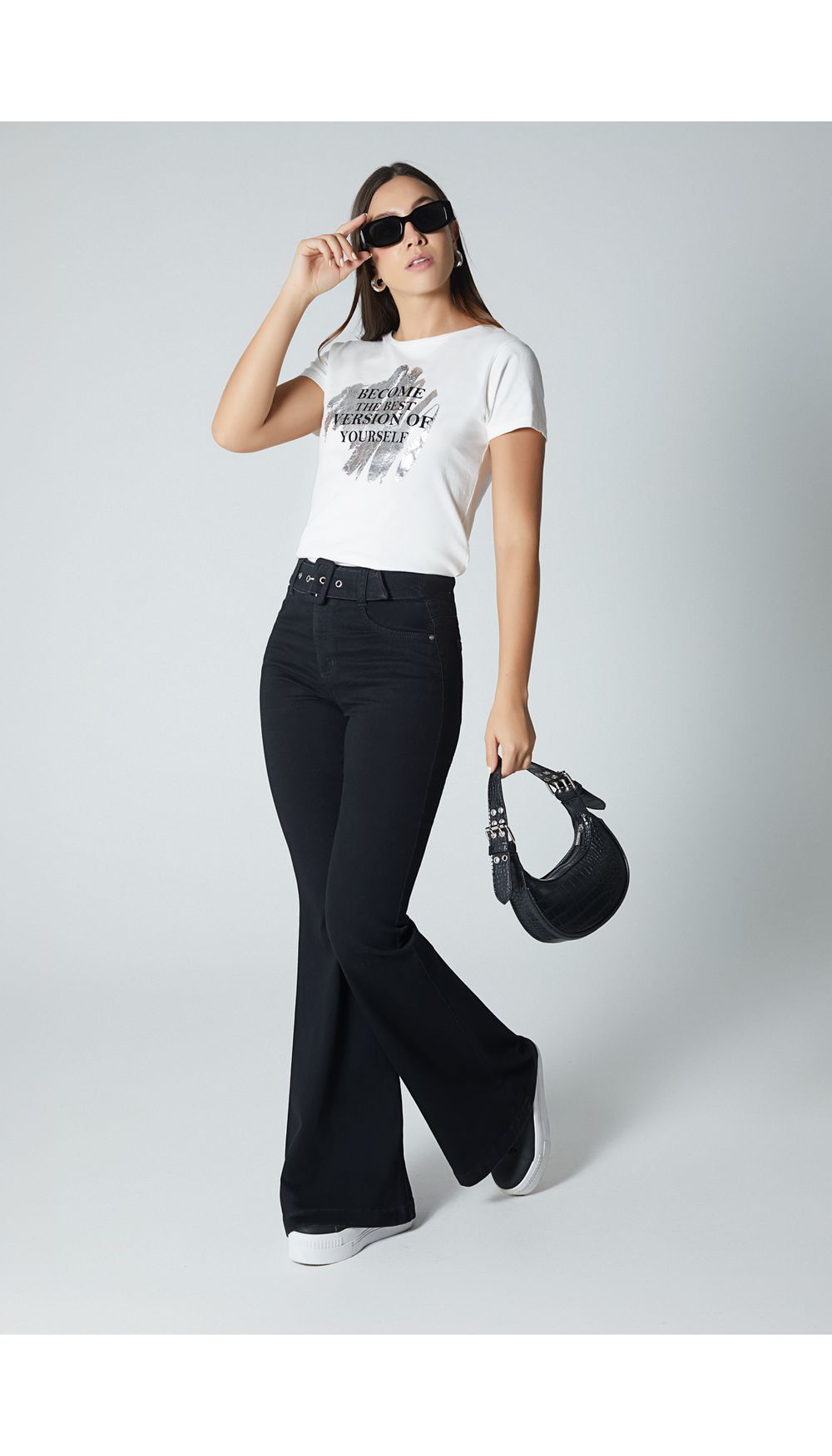 Jean  para mujer  tiro medio campana con