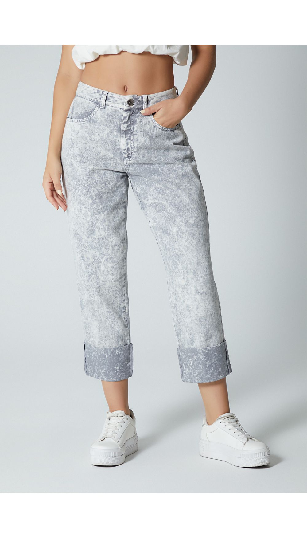 Jean  para mujer  tiro medio mom fit