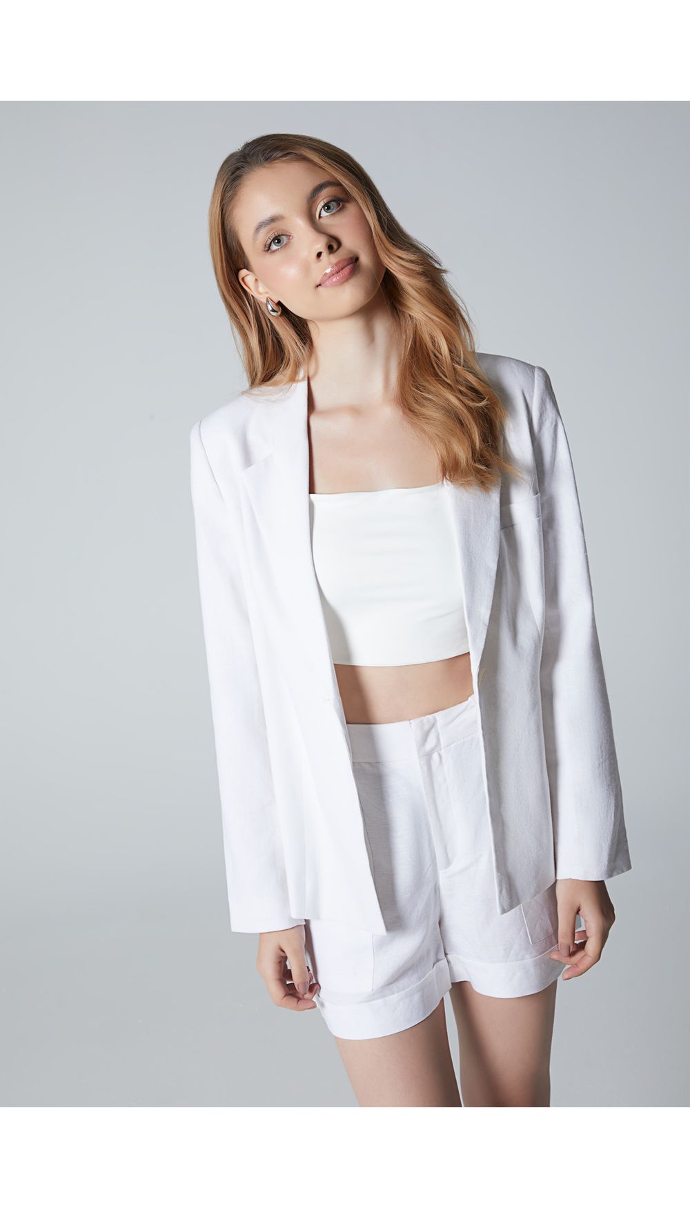 Blazer manga larga en lino para mujer