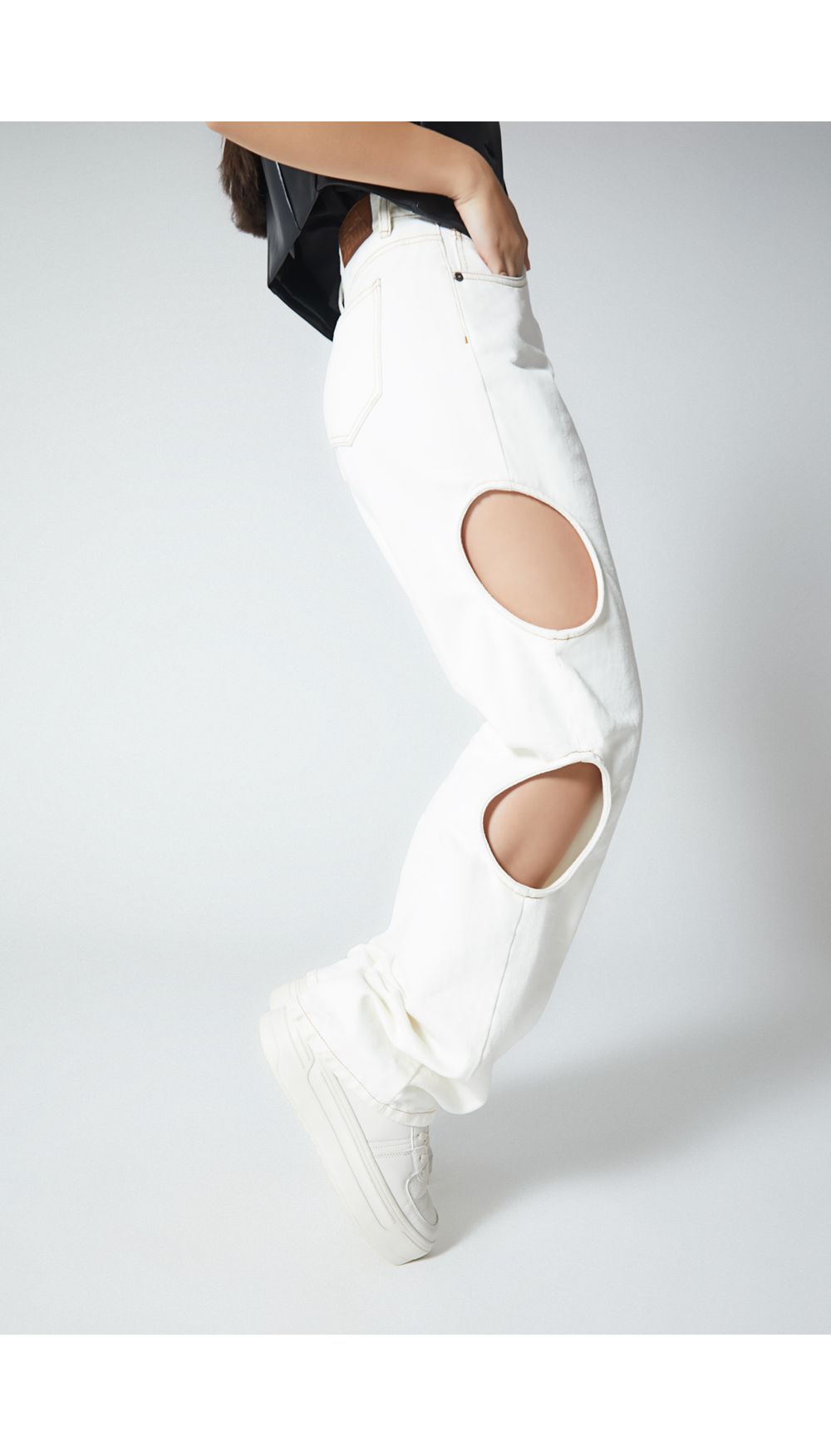 Jean tiro medio con cut out