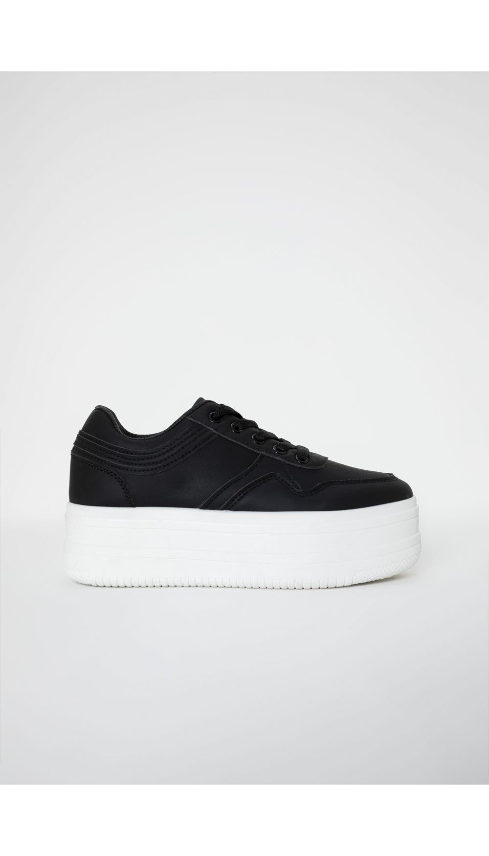 Tenis suela gruesa