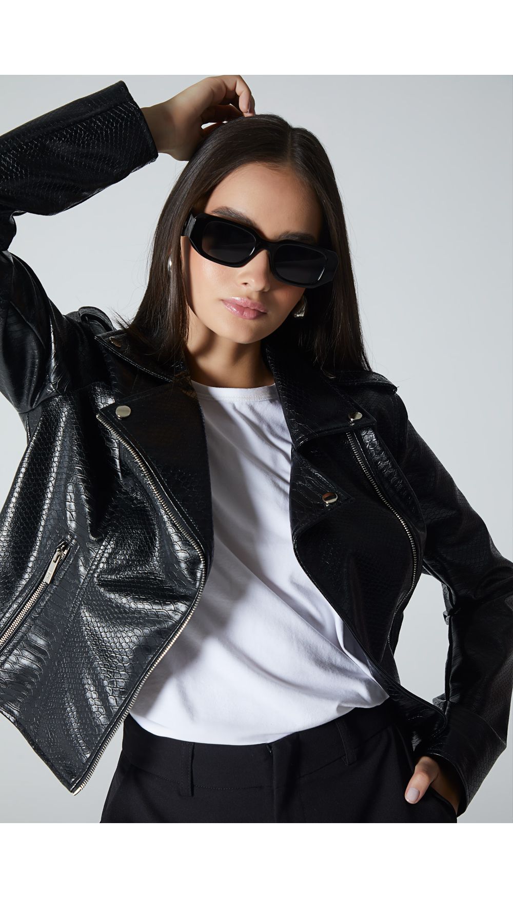 Chaqueta manga larga tipo biker con efec