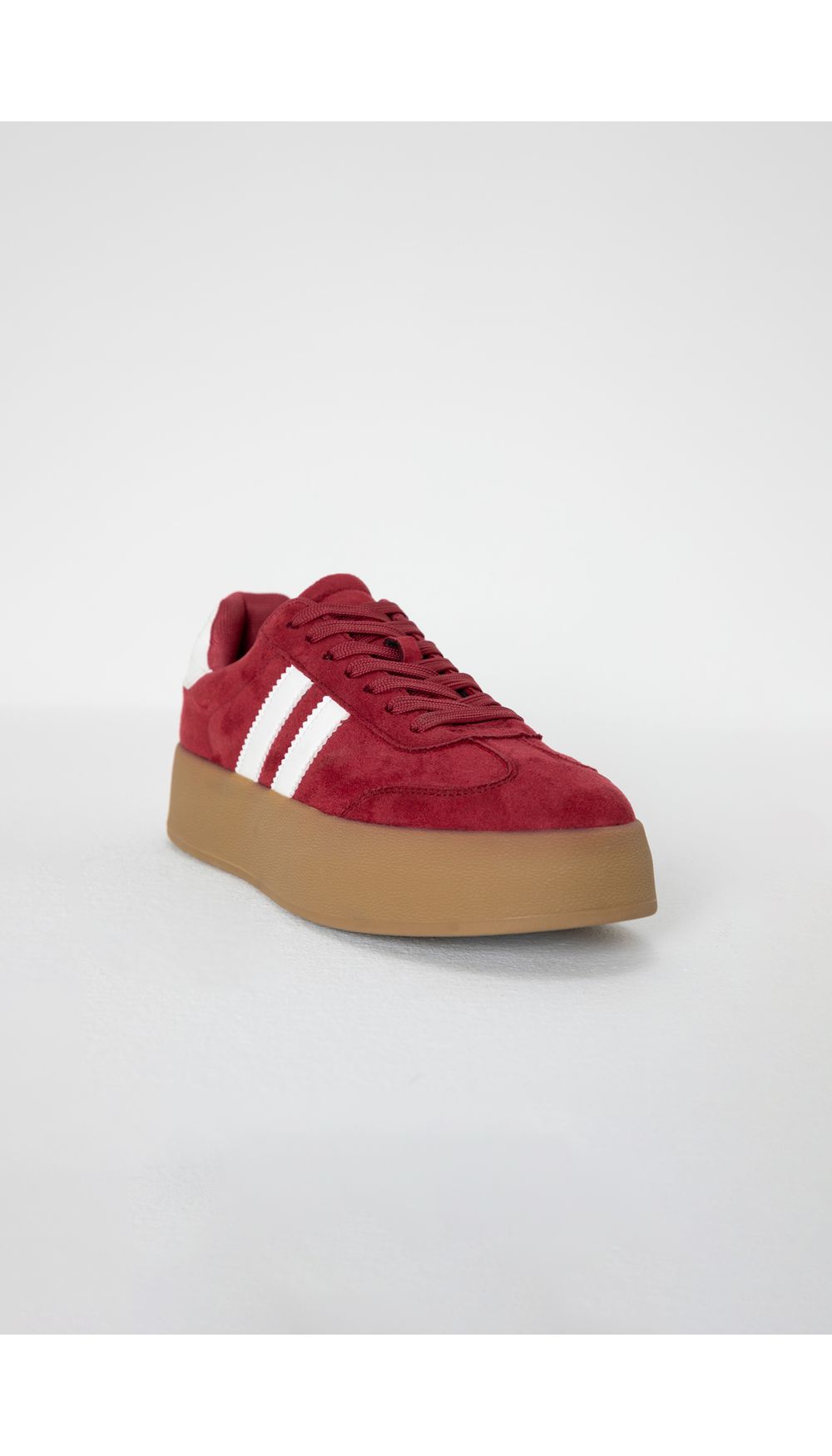 Tenis suela alta