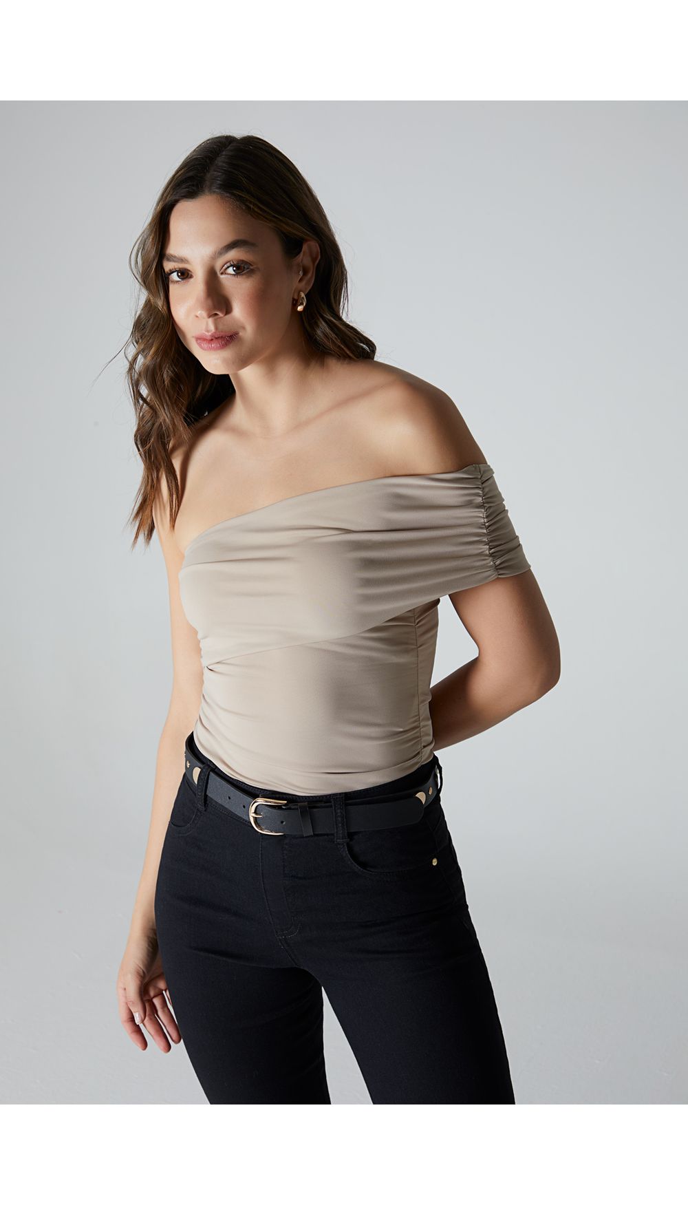 Body para mujer con escote asimetrico