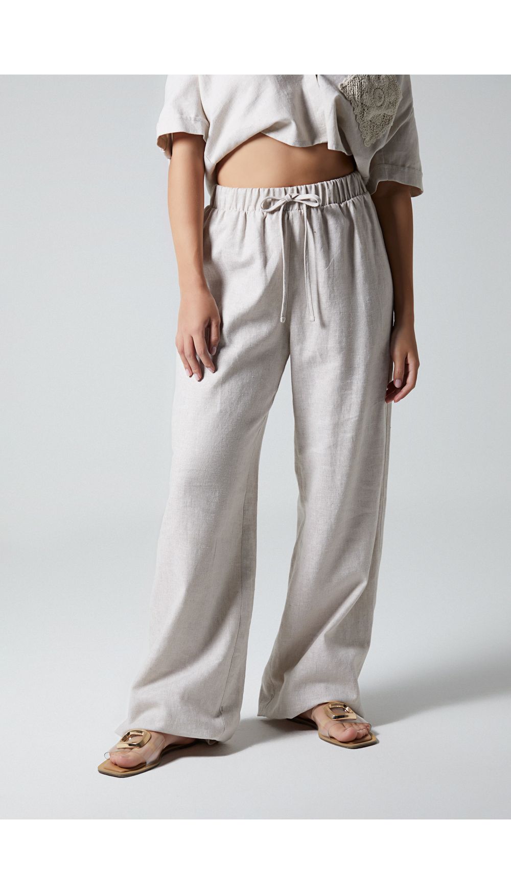 Pantalon tiro medio con pretina elastica