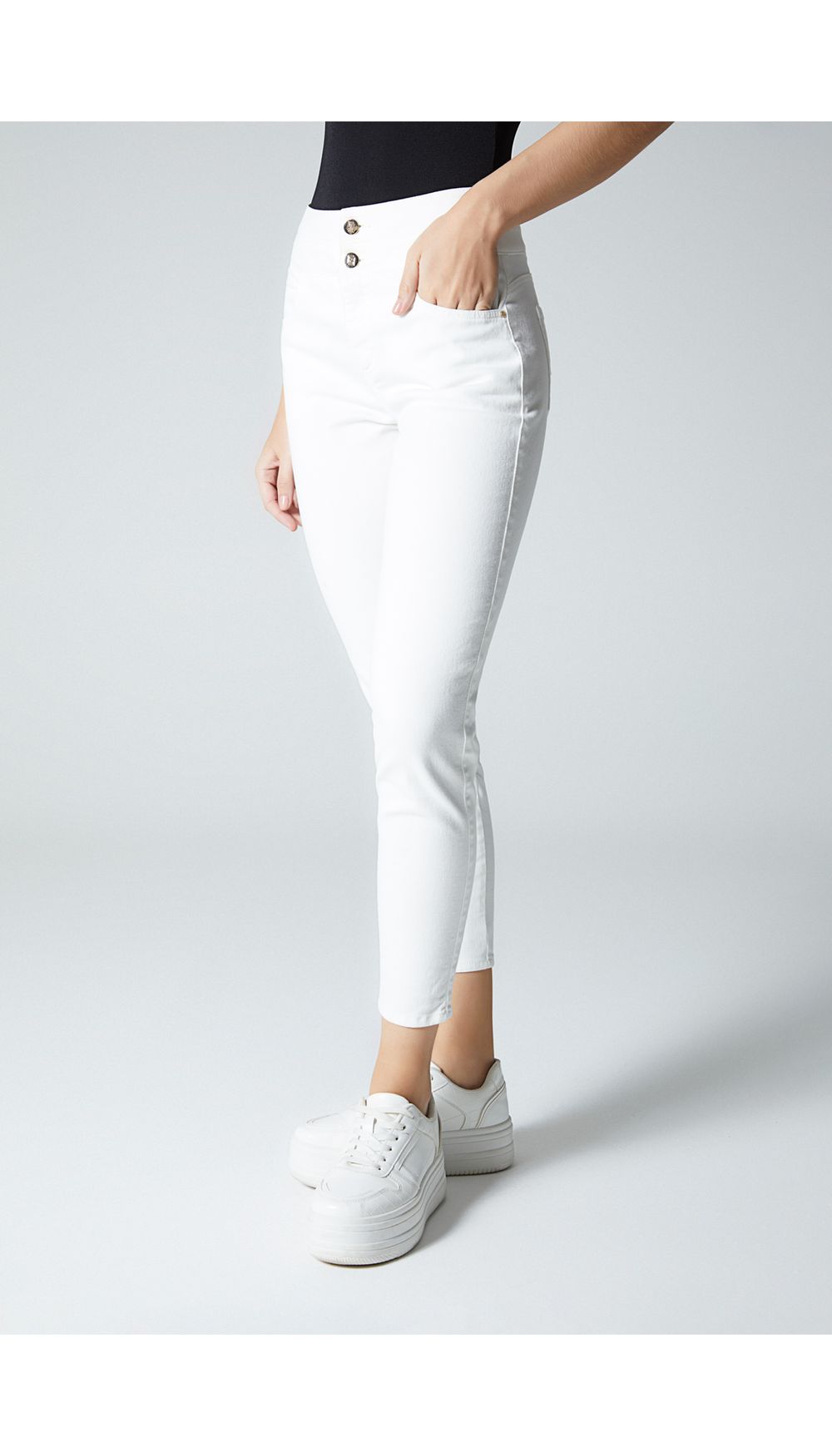 Jean para mujer tiro alto ultra con deta