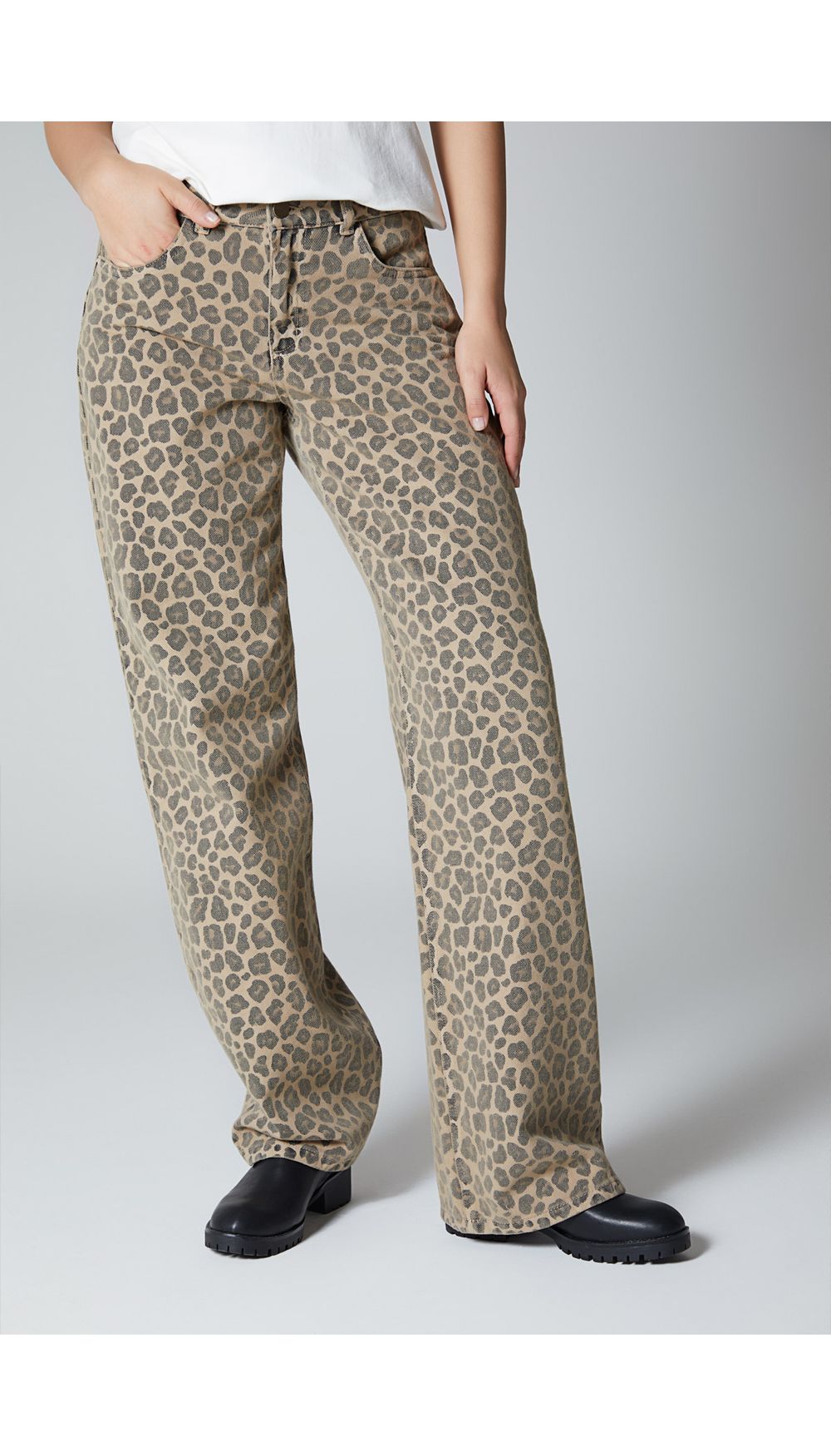Jean para mujer en animal