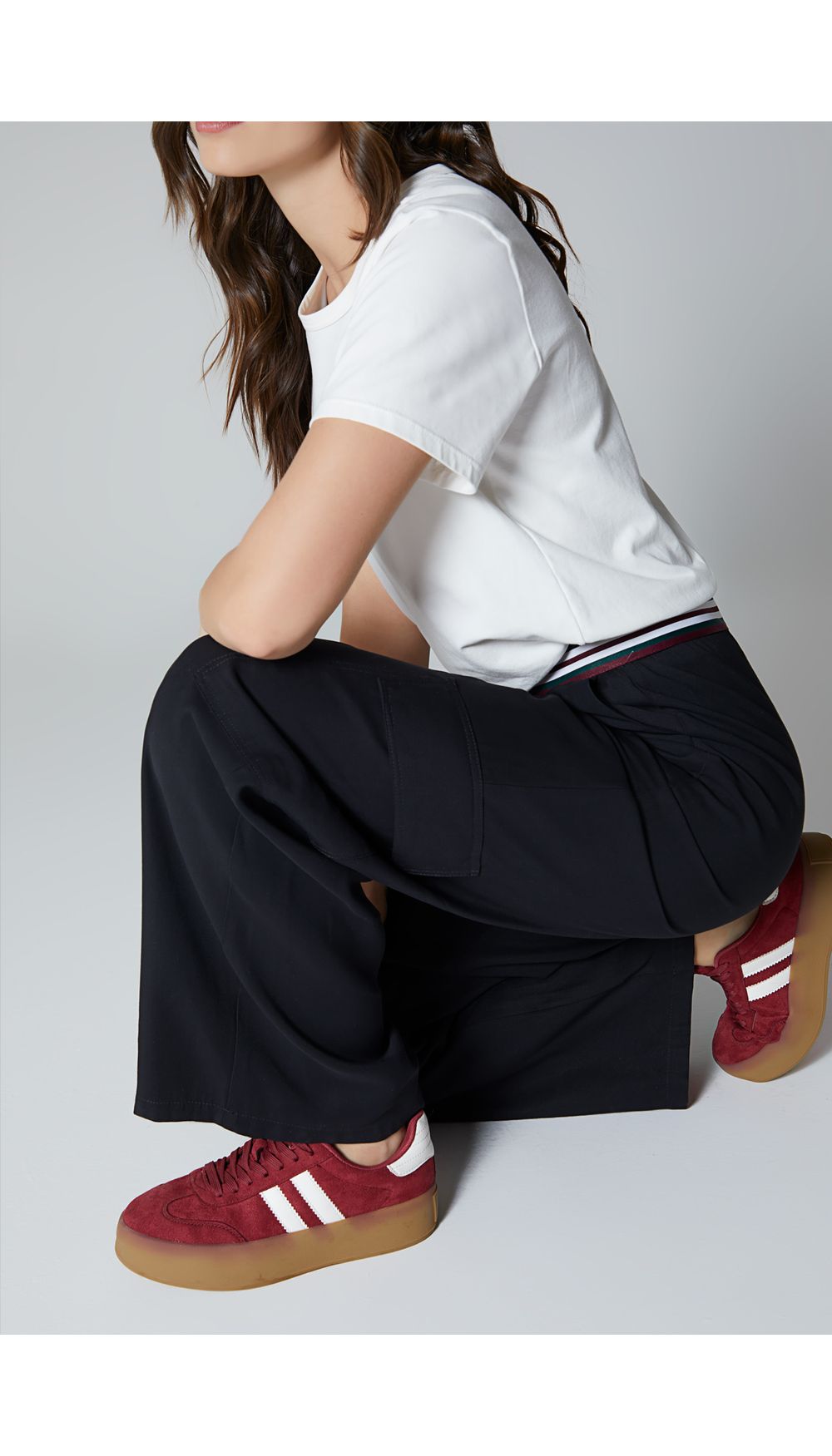 Pantalon bota recta tiro alto alto con elastico en pretina para mujer
