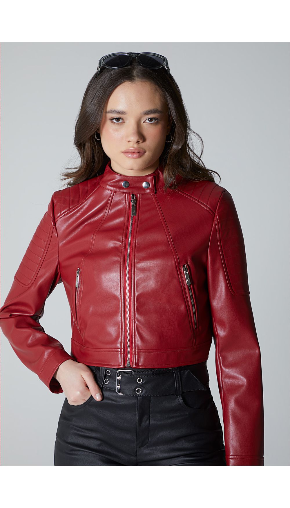 Chaqueta manga larga en pu con detalle en hombro para mujer