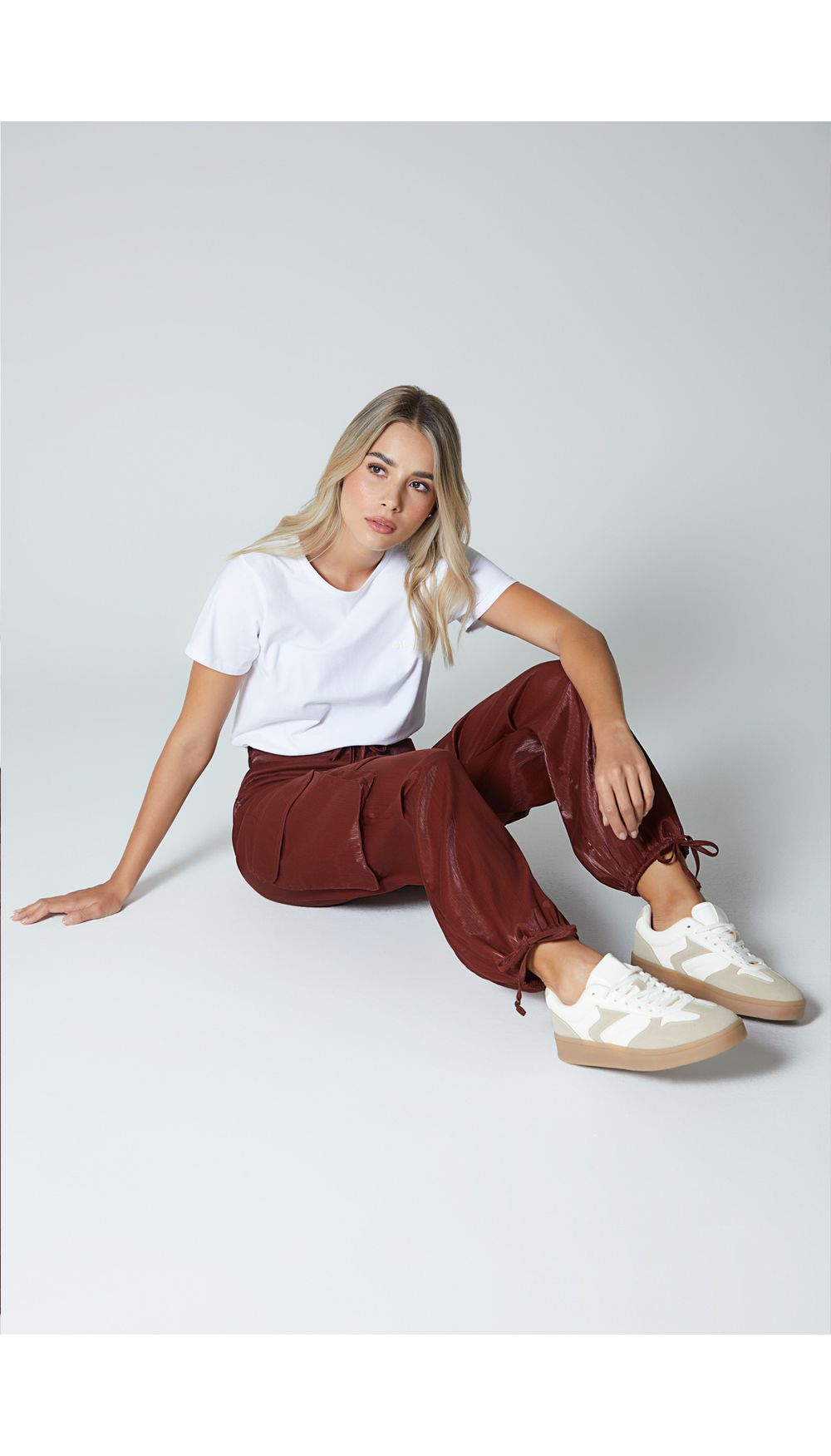 Pantalon estilo jogger tiro medio para mujer