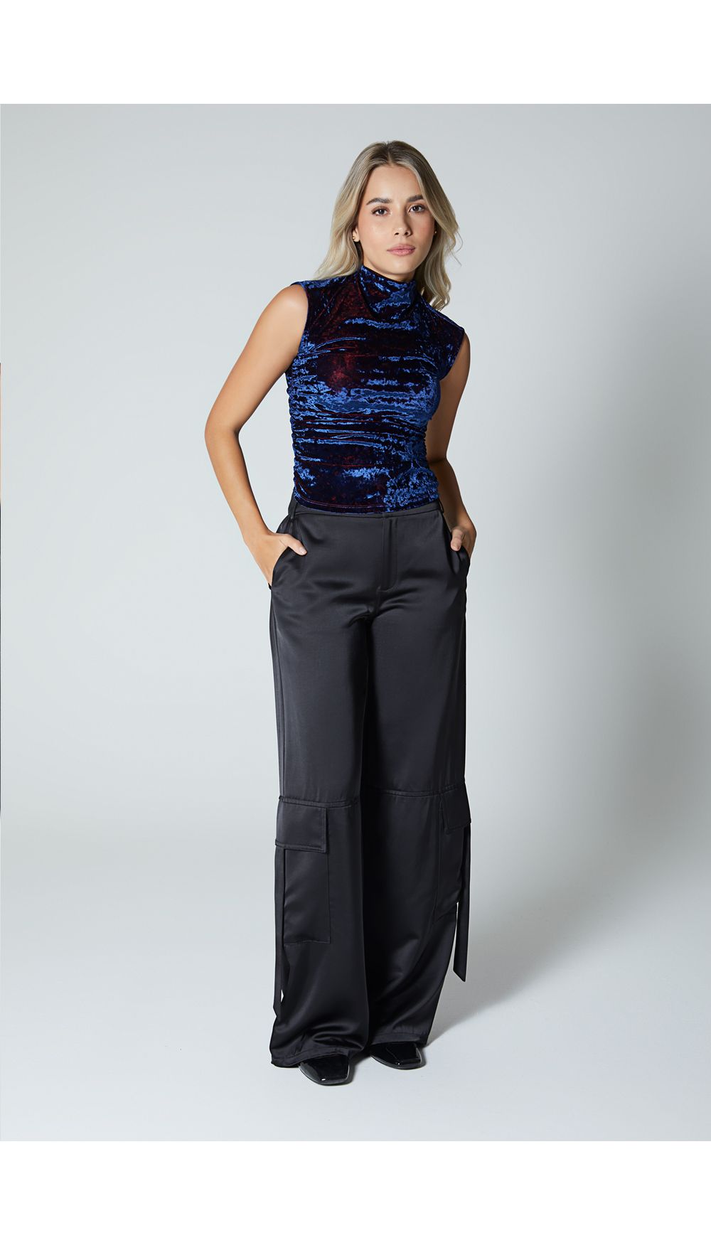 Blusa sisa para mujer cuello alto