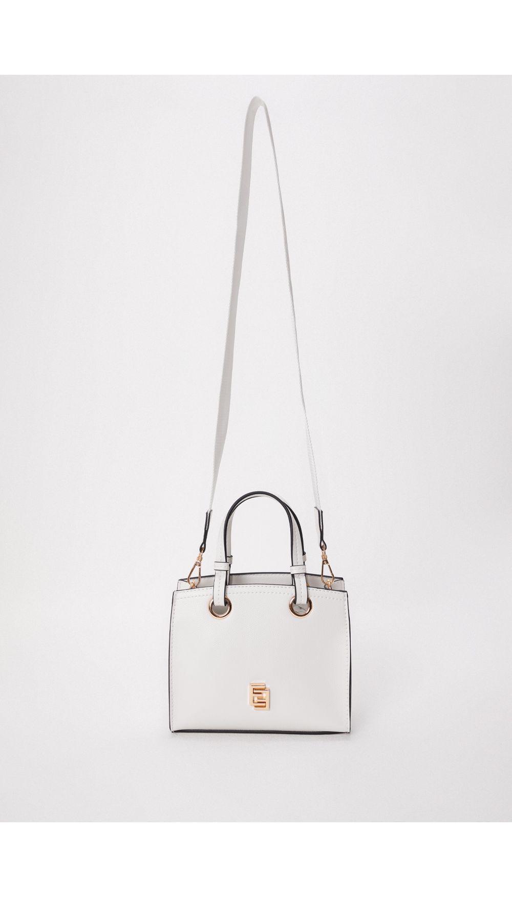 Bolso de mano con strap y herraje en fro