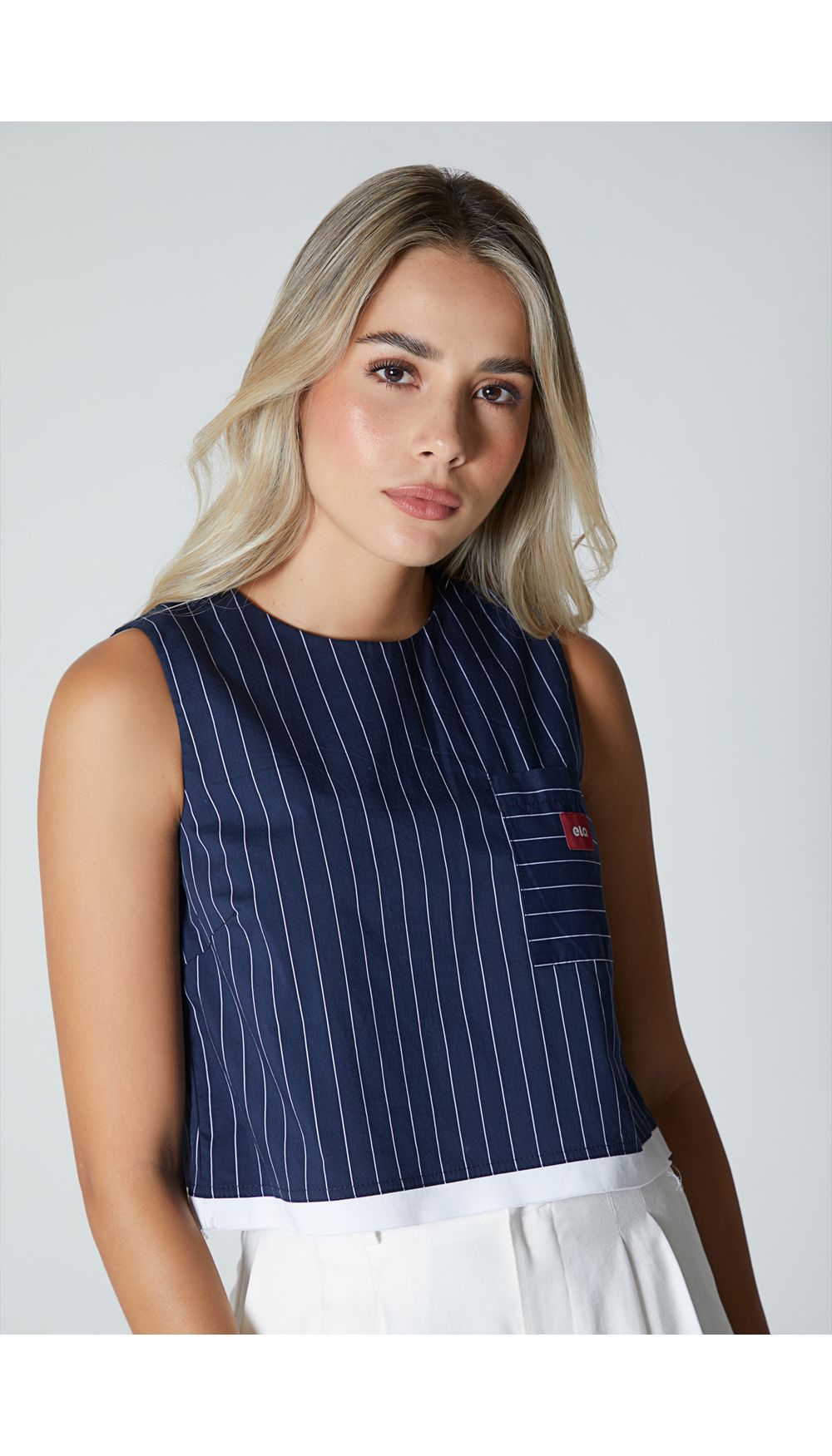 Blusa para mujer con detalle de ruedo rustico