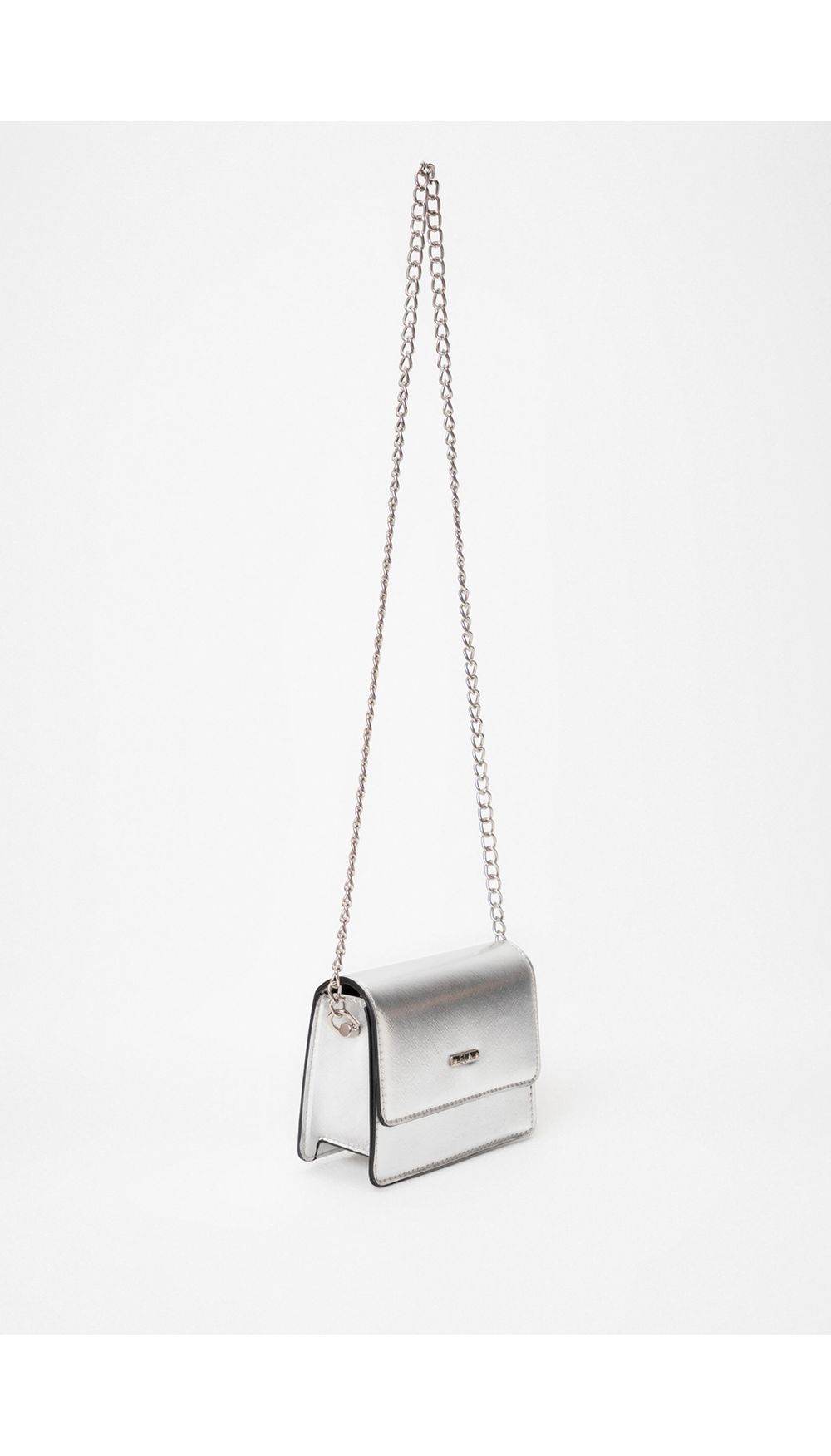 Bolso manos libres con placa frontal