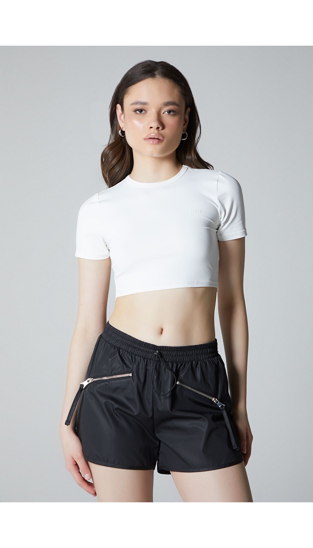 Blusa basica crop para mujer