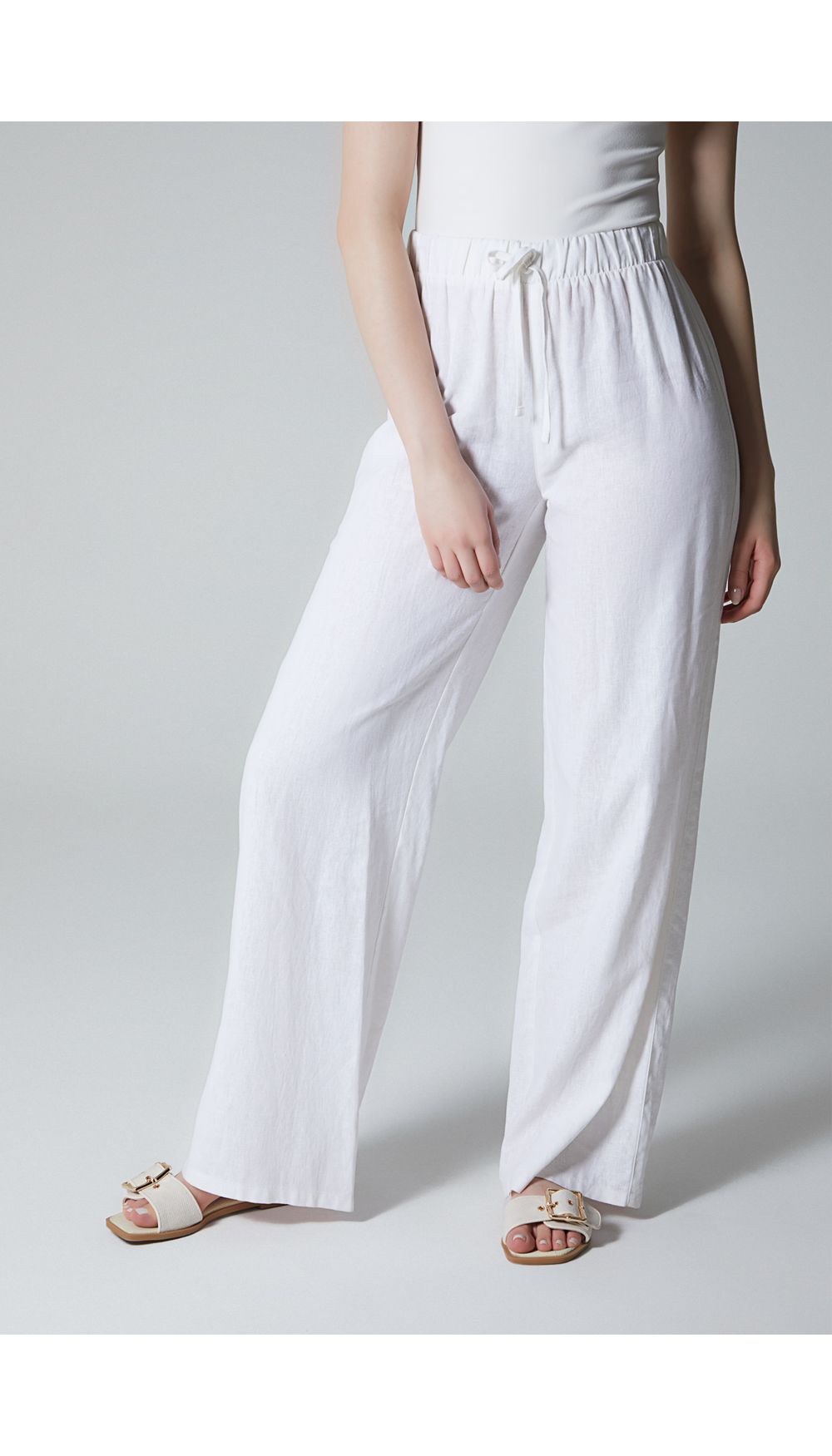 Pantalon tiro medio con pretina elastica