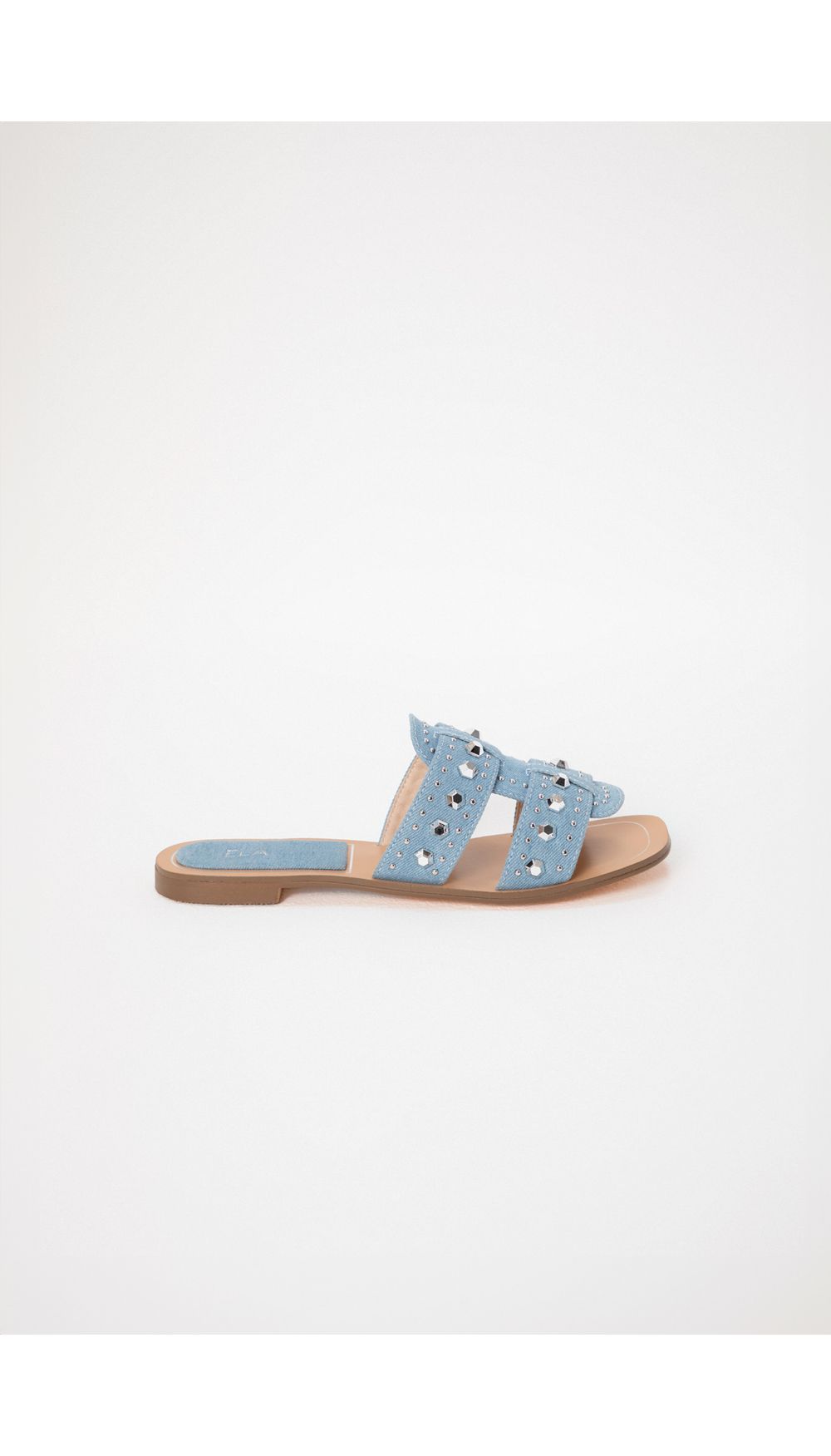 Sandalia plana denim y taches