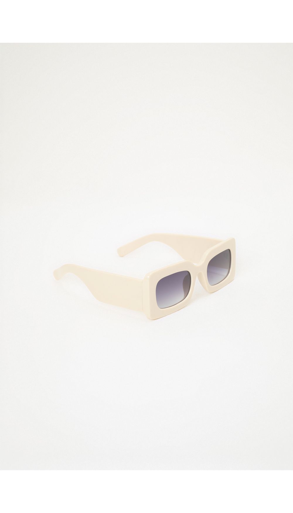 Gafas con marco rectangular