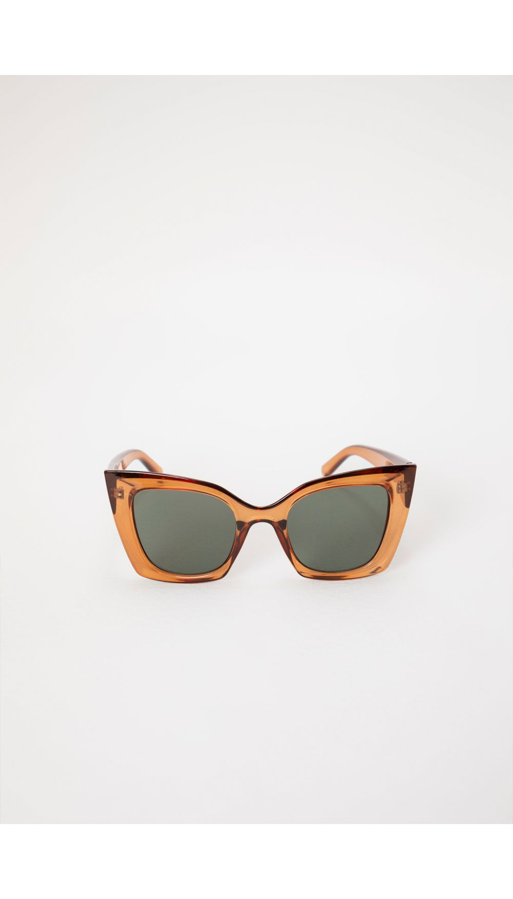 Gafas de sol con marco rectangular