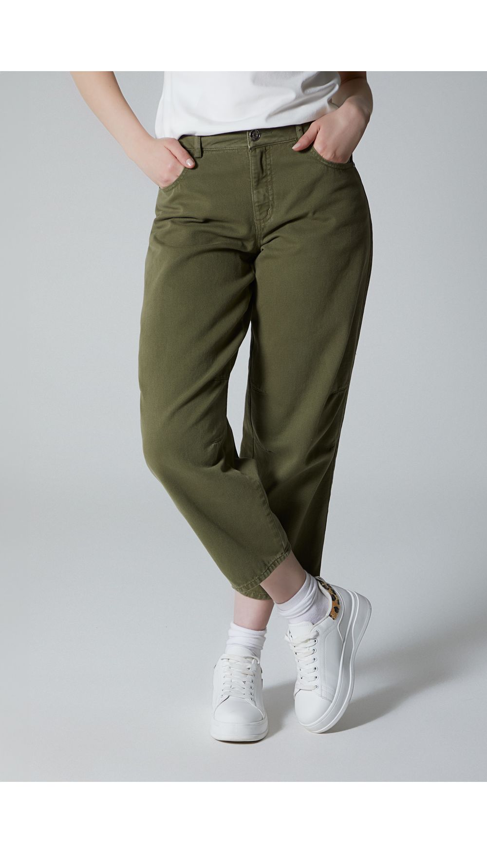 Jean  para mujer tiro medio tipo barril