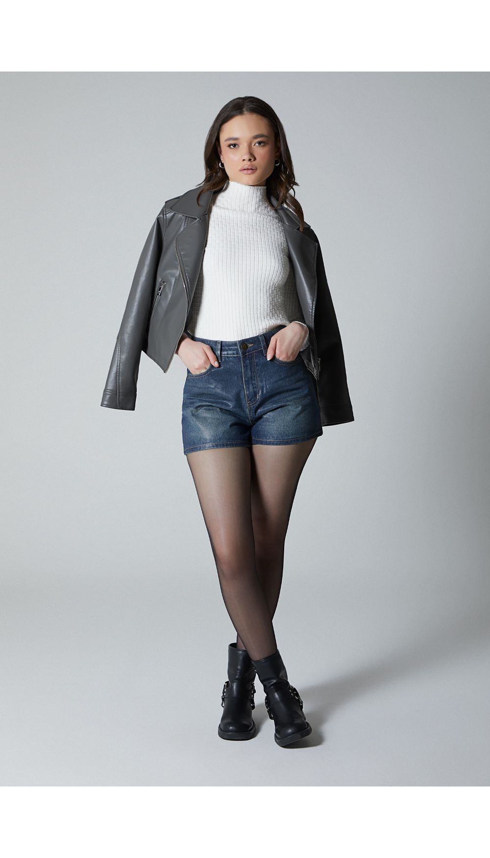 Short con efecto agua para mujer