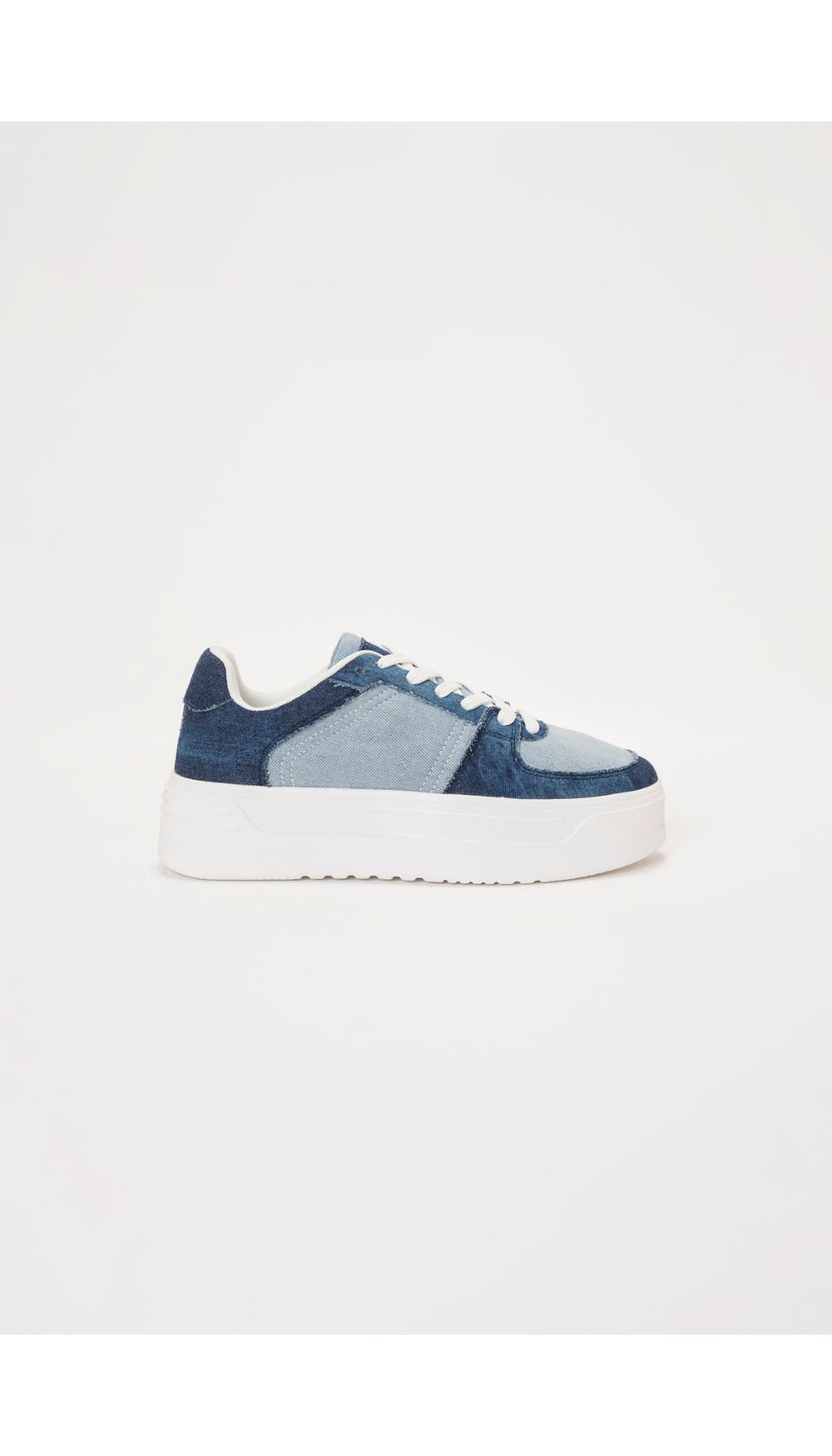 Tenis en denim con plataforma