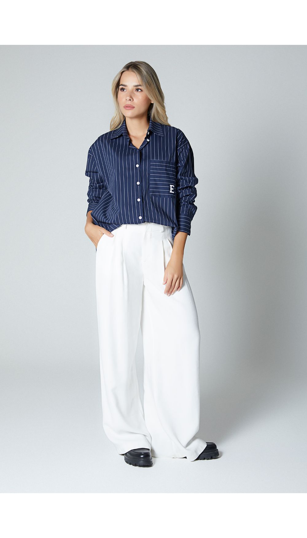 Bluson camisero con bolsillo y estampado
